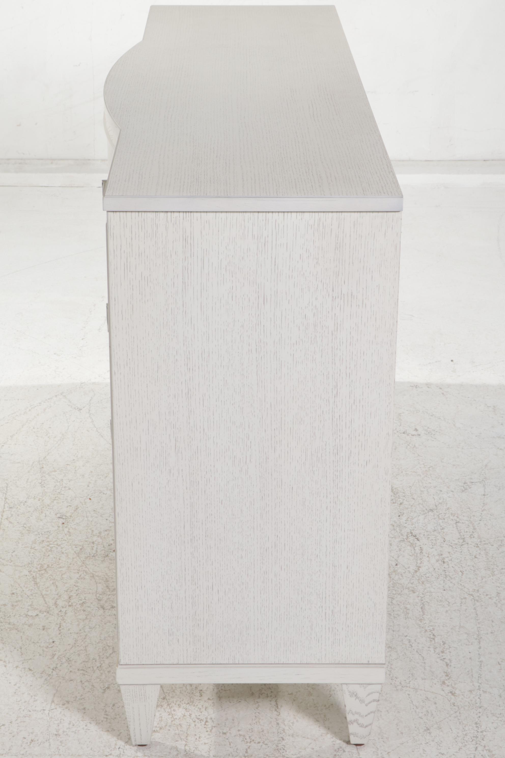 Ethan Allen "Heston" OakVeneered NineDrawer Dresser EBTH