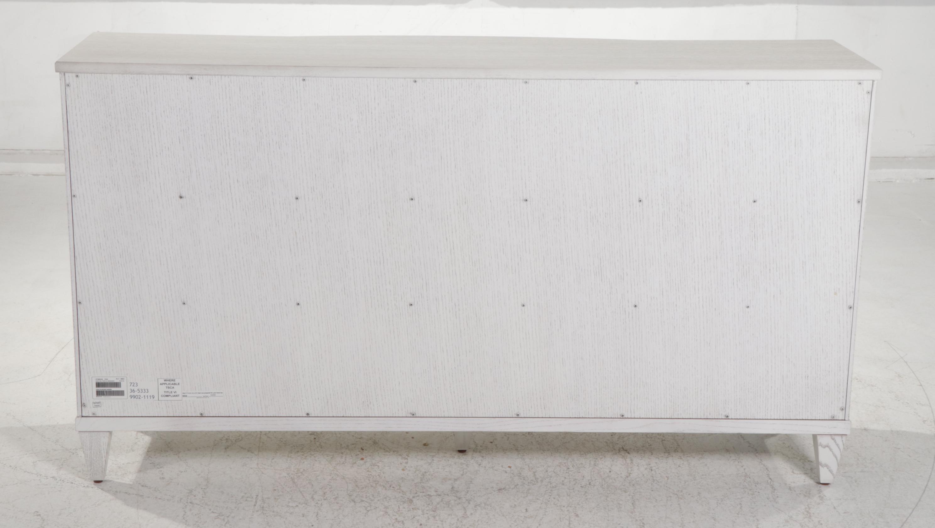 Ethan Allen "Heston" OakVeneered NineDrawer Dresser EBTH