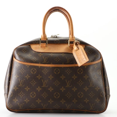 Louis Vuitton Deauville Bag in Monogram Canvas and Vachetta Leather