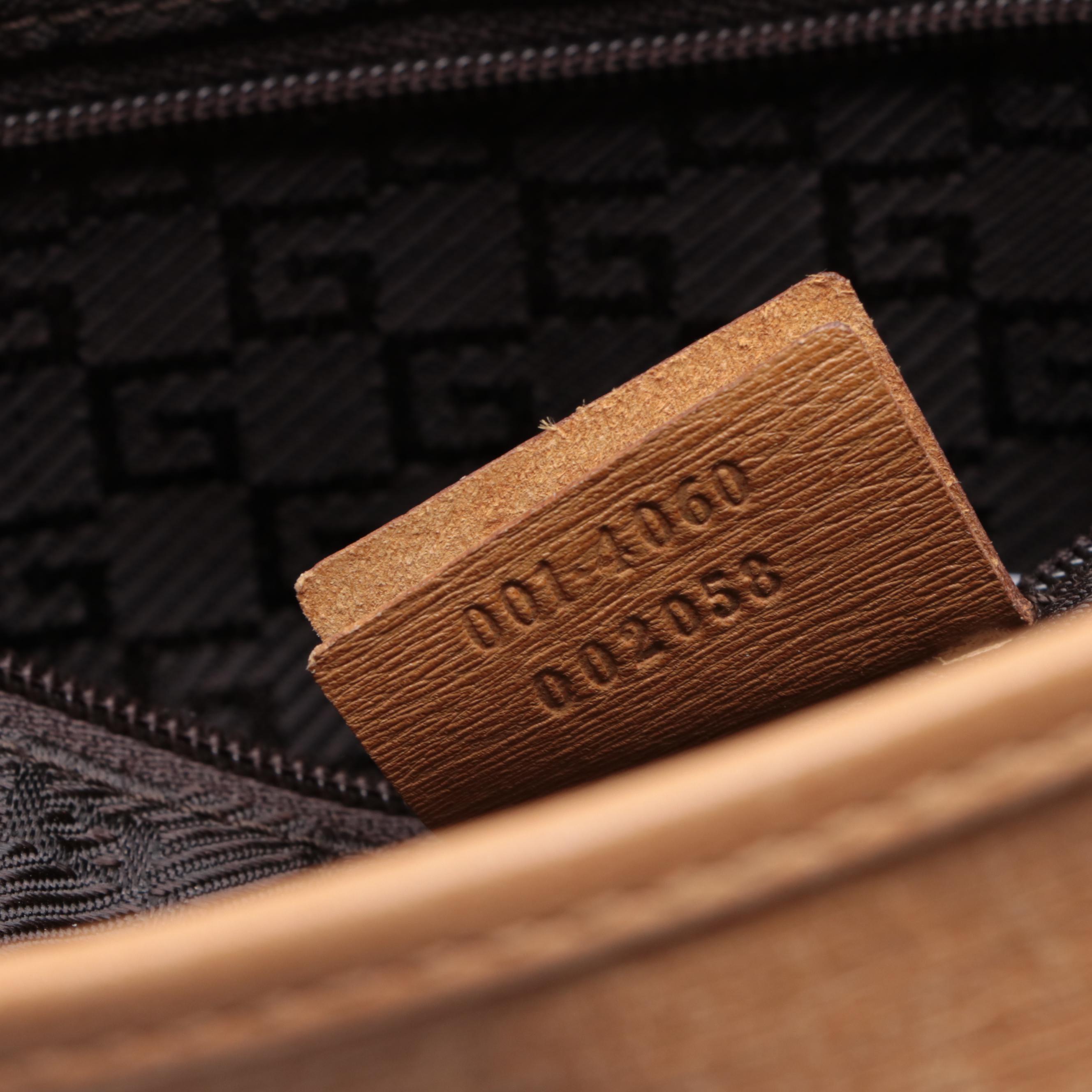 Gucci Bamboo Small Shoulder Bag in Grained Leather EBTH