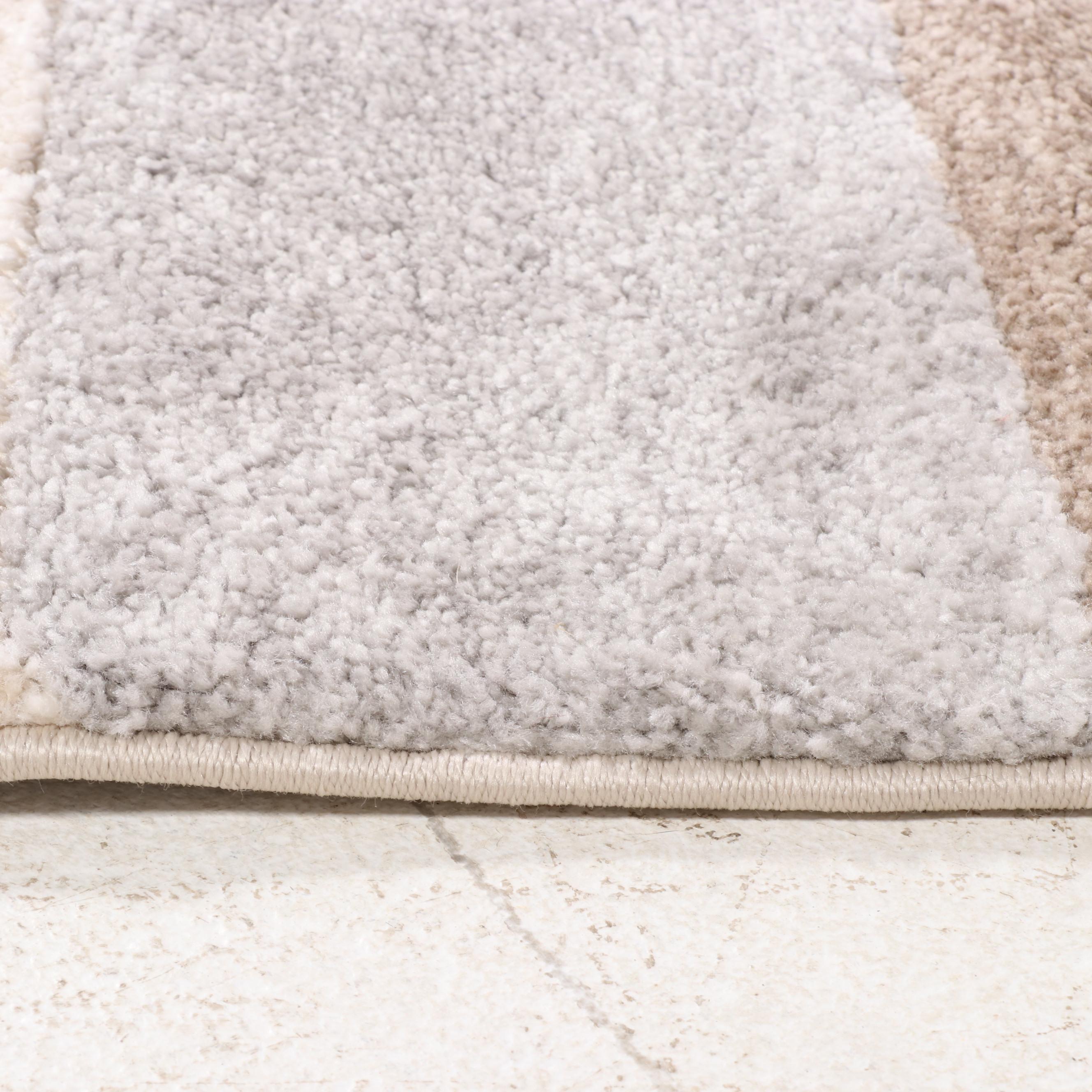 7'10 x 9'10 Machine Made Bazaar Squares Area Rug EBTH