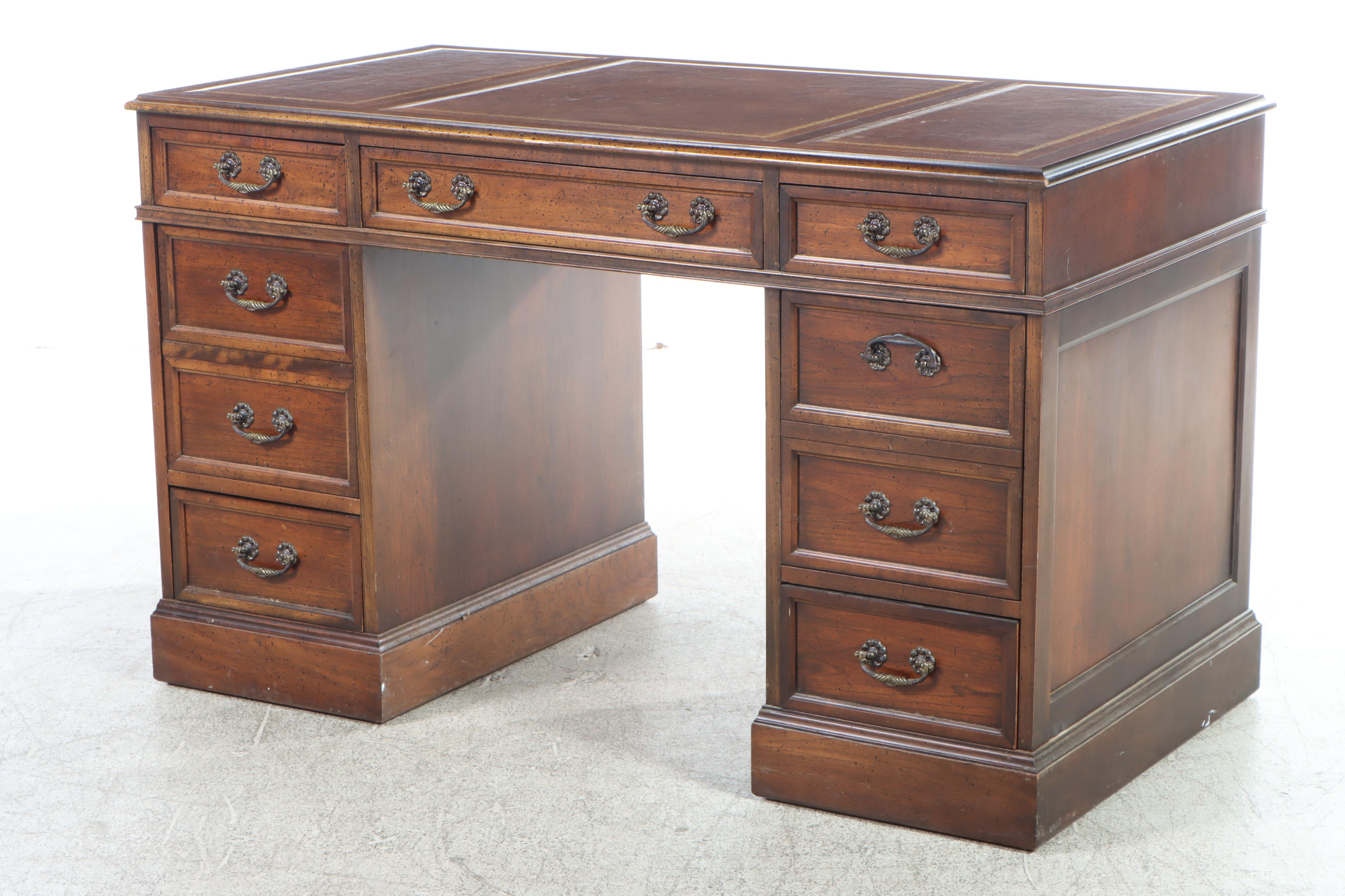 Maddox of Jamestown MahoganyFinish and Leather Top Pedestal Desk with