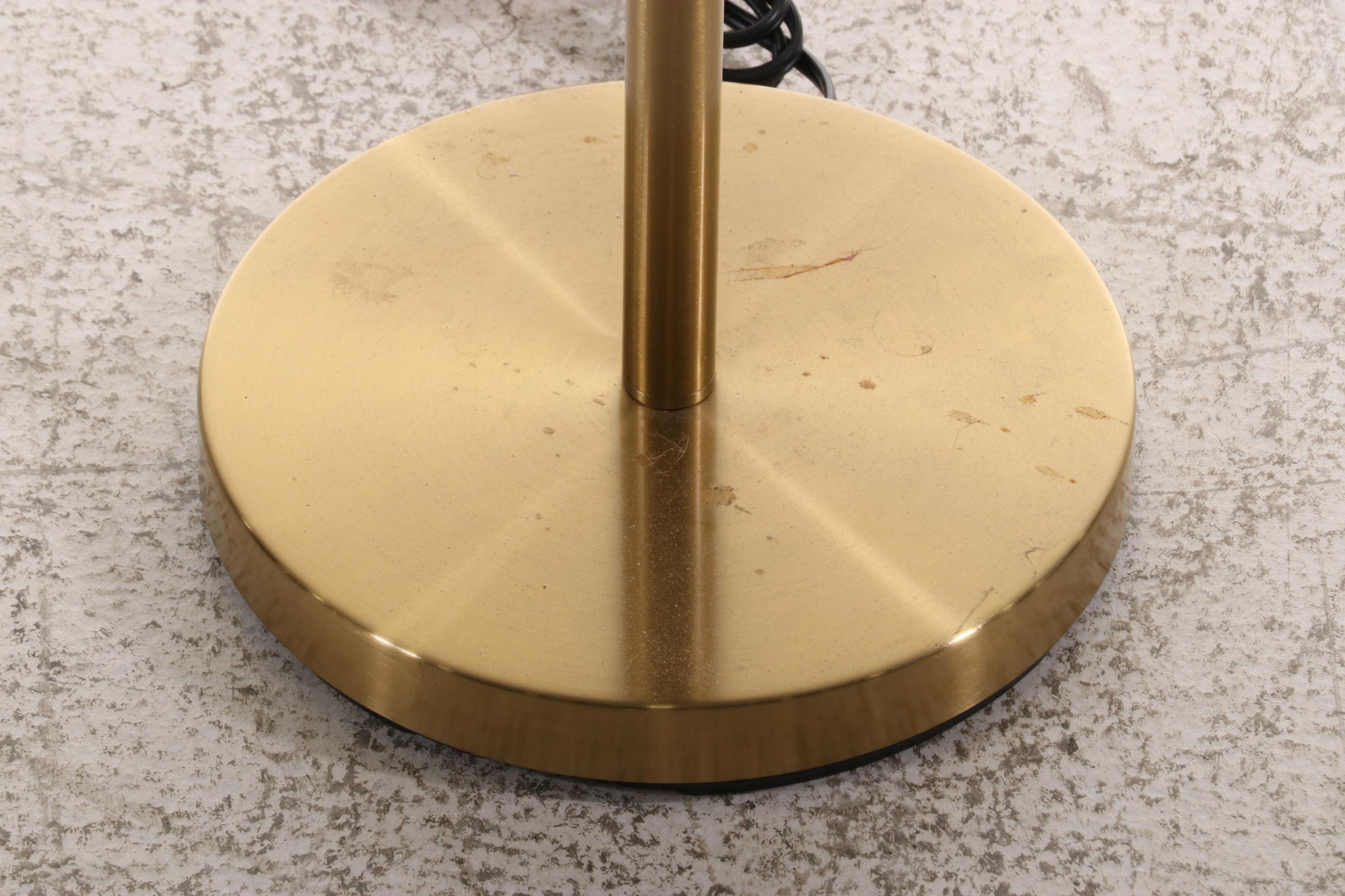 Contemporary Metal Floor Lamp Table With USB Port | EBTH