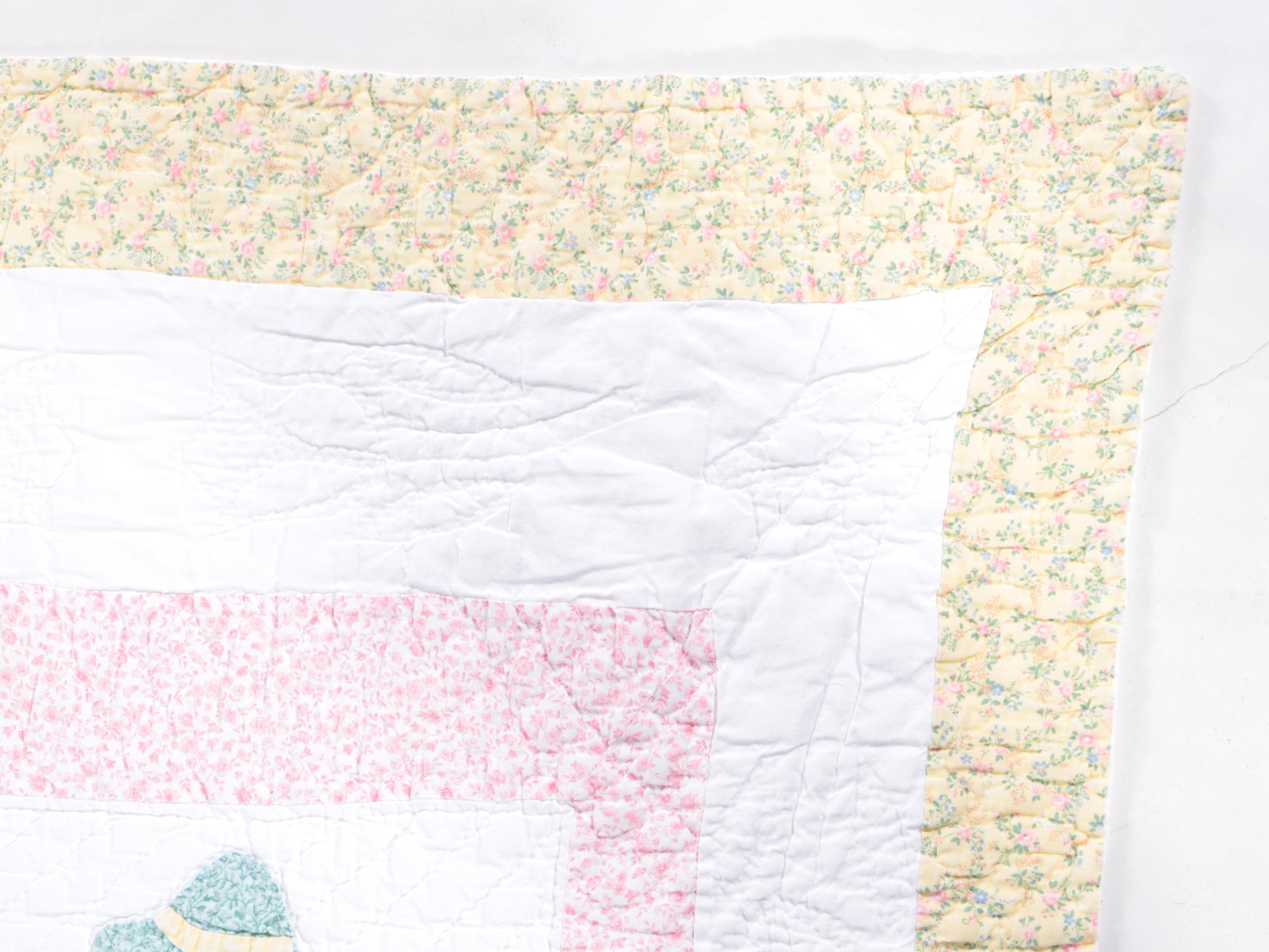 Arch Quilts Appliquéd Gardening Quilt With Pillowcases and Daffodil