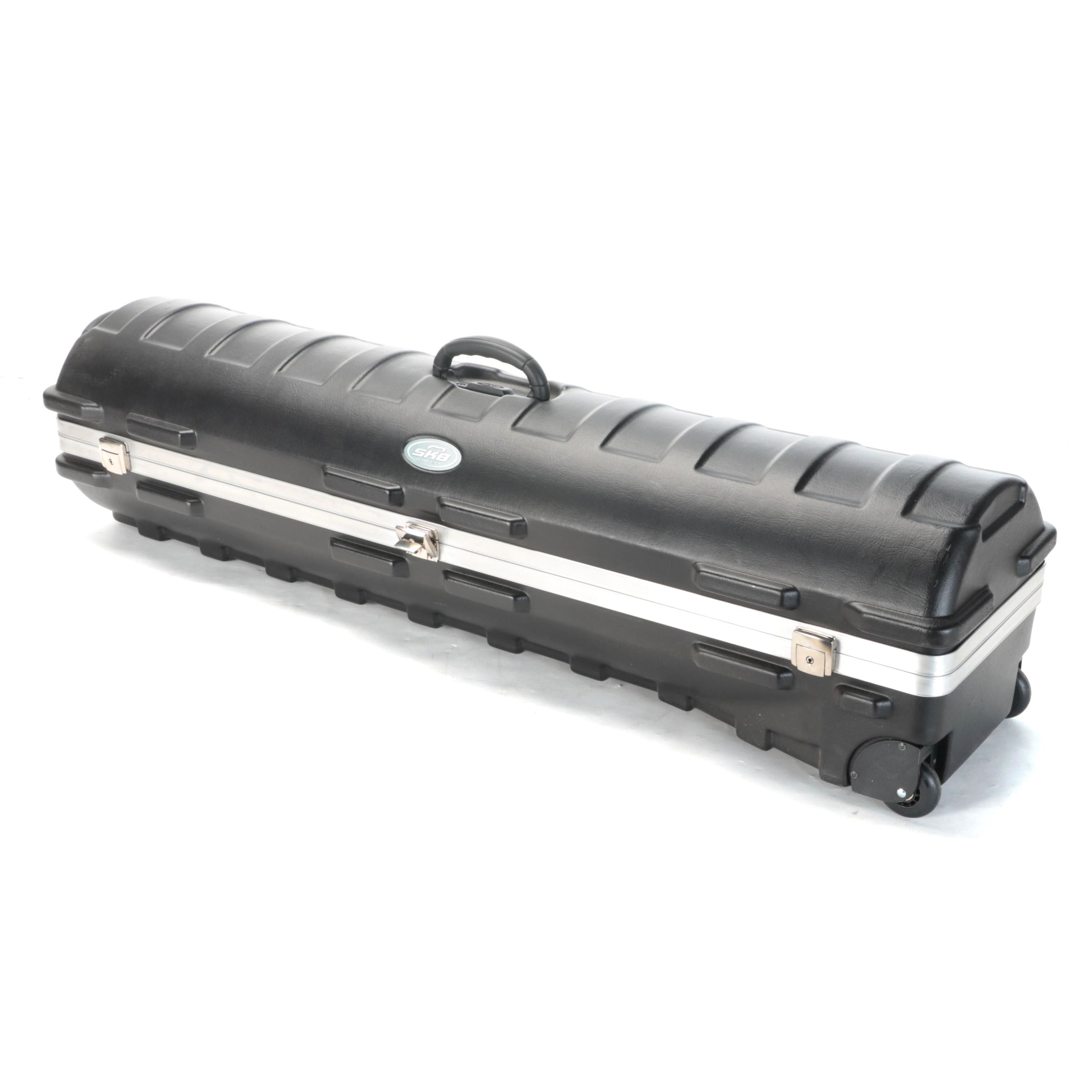 SKB Hard Side Plastic Traveling Golf Bag Case, Contemporary EBTH