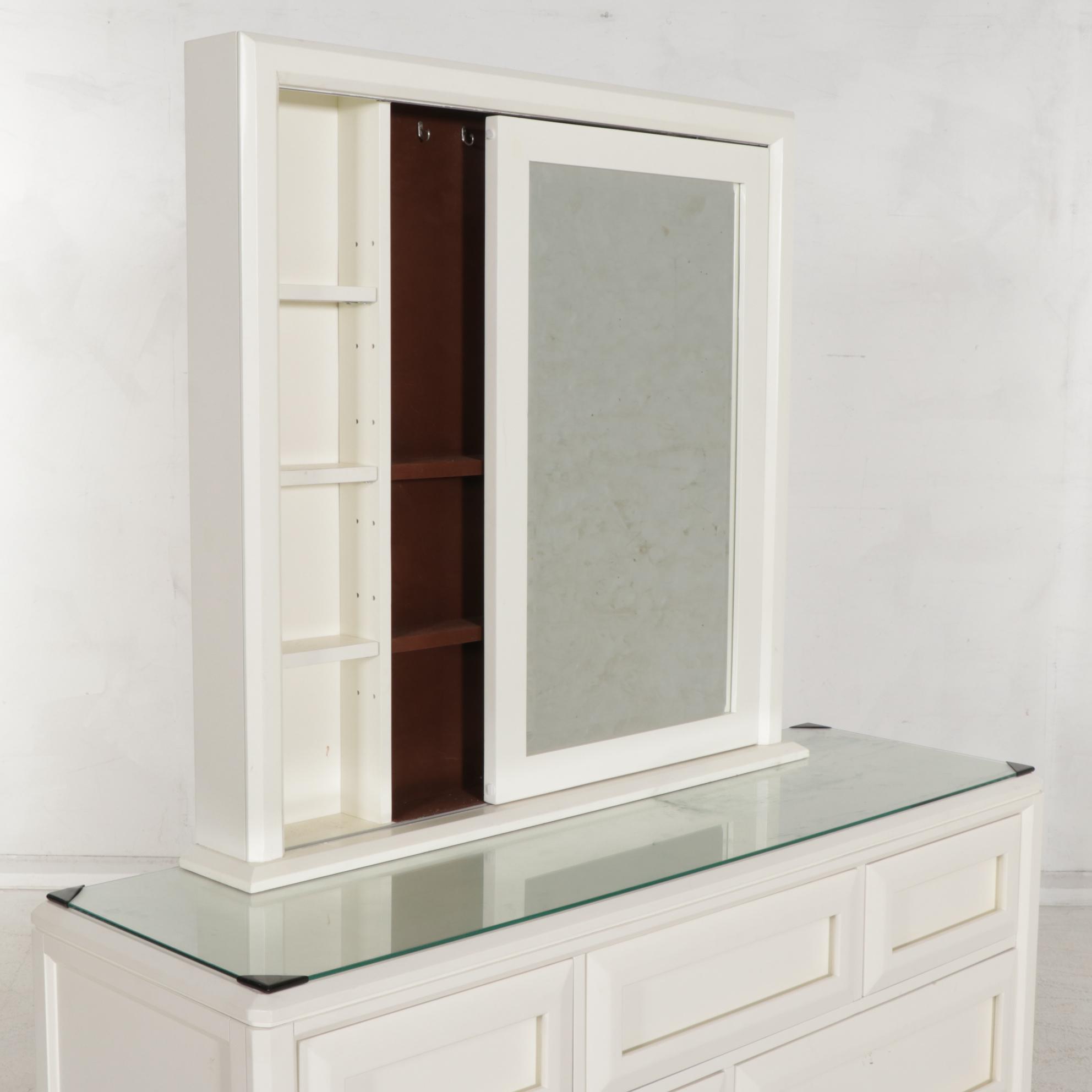 Lea Industries White Finished Dresser and Mirror 21st Century