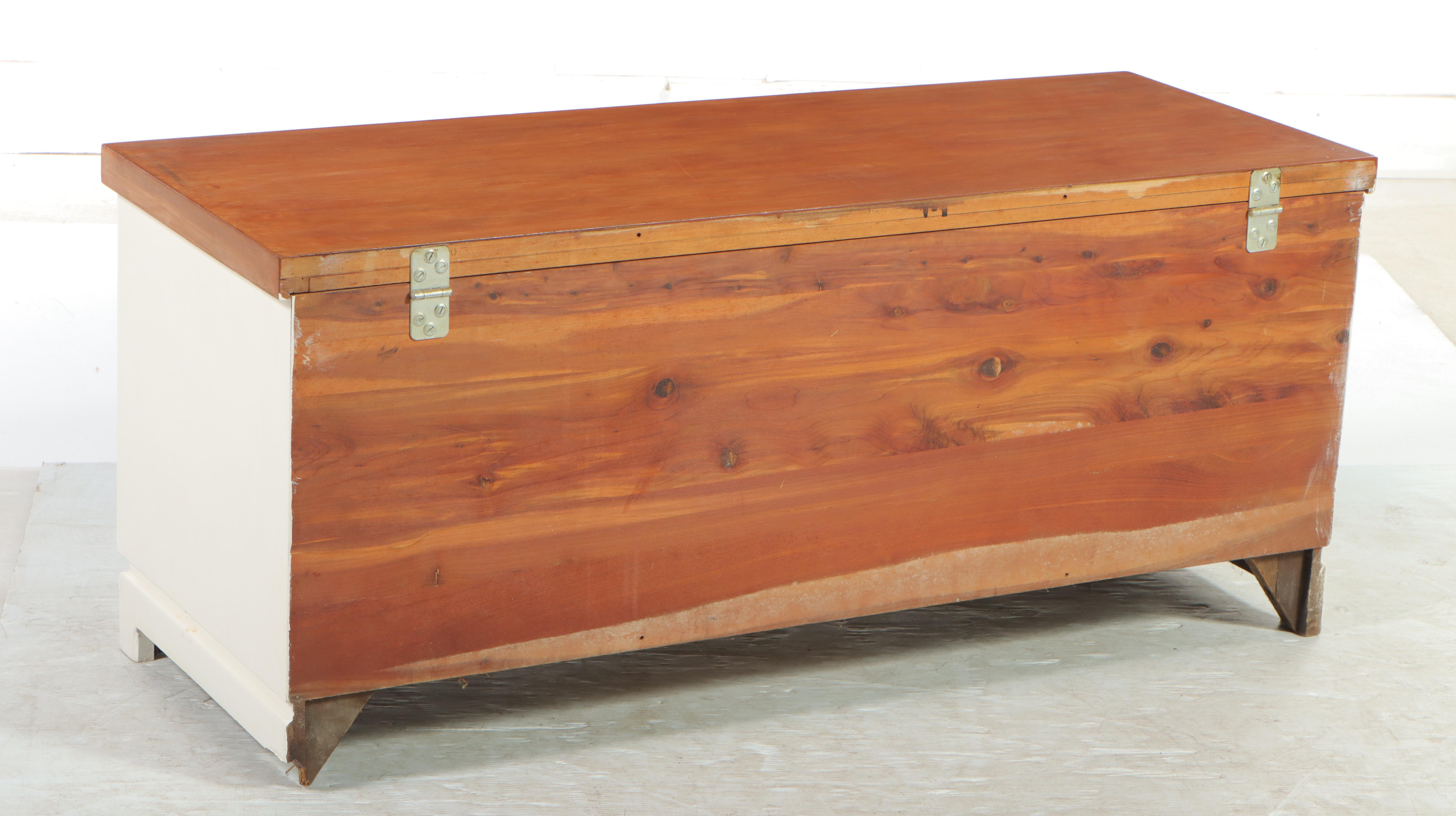 Lane "AromaTite" ParcelPainted Cedar Chest, Mid20th Century EBTH