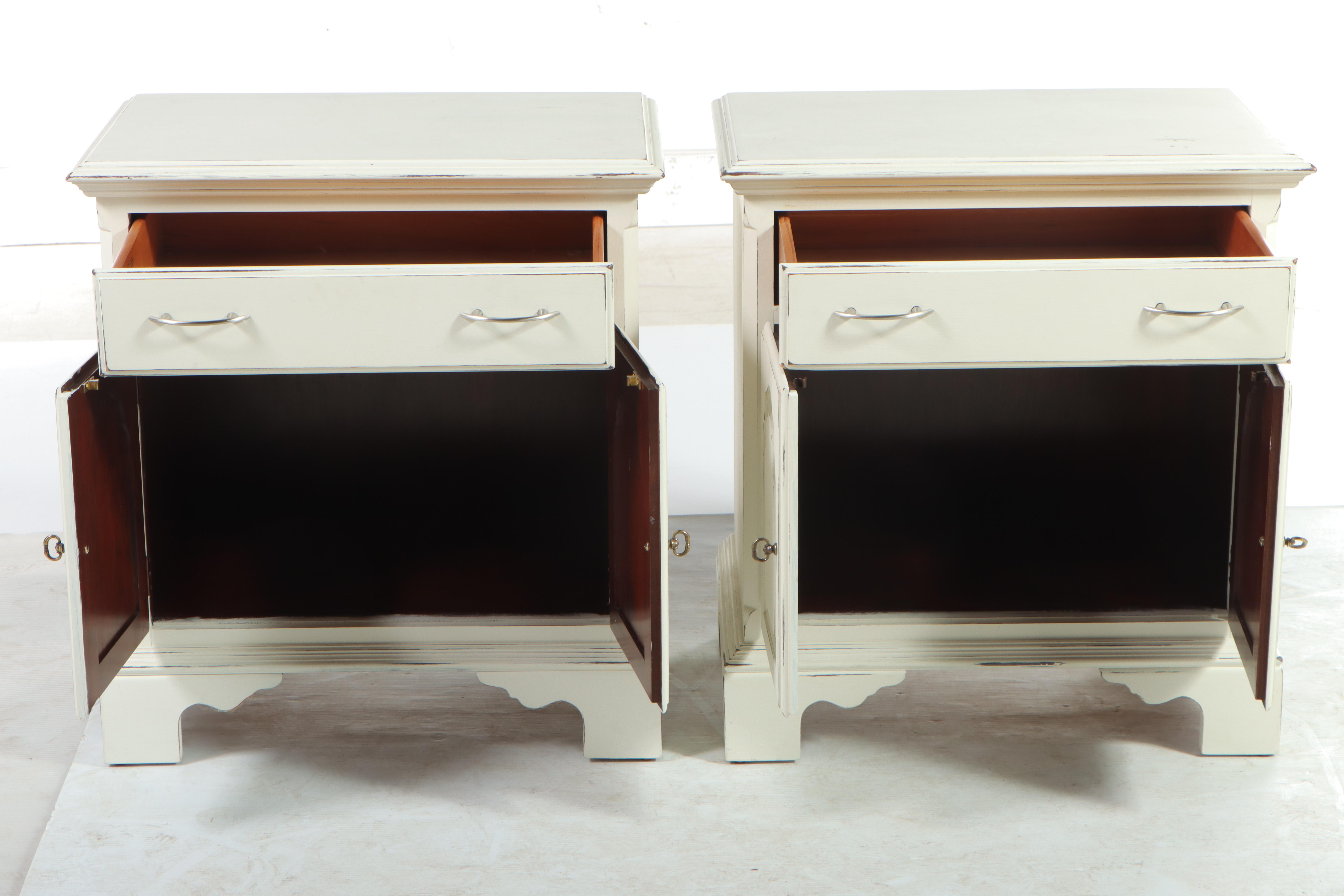 Pair of Knob Creek WhitePainted Nightstands, Late 20th Century EBTH