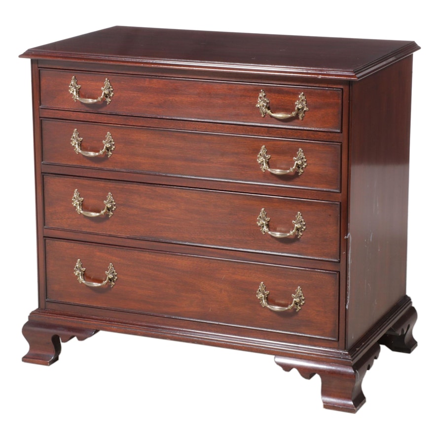 Henkel-Harris Chippendale Style Mahogany Four-Drawer Bedside Chest