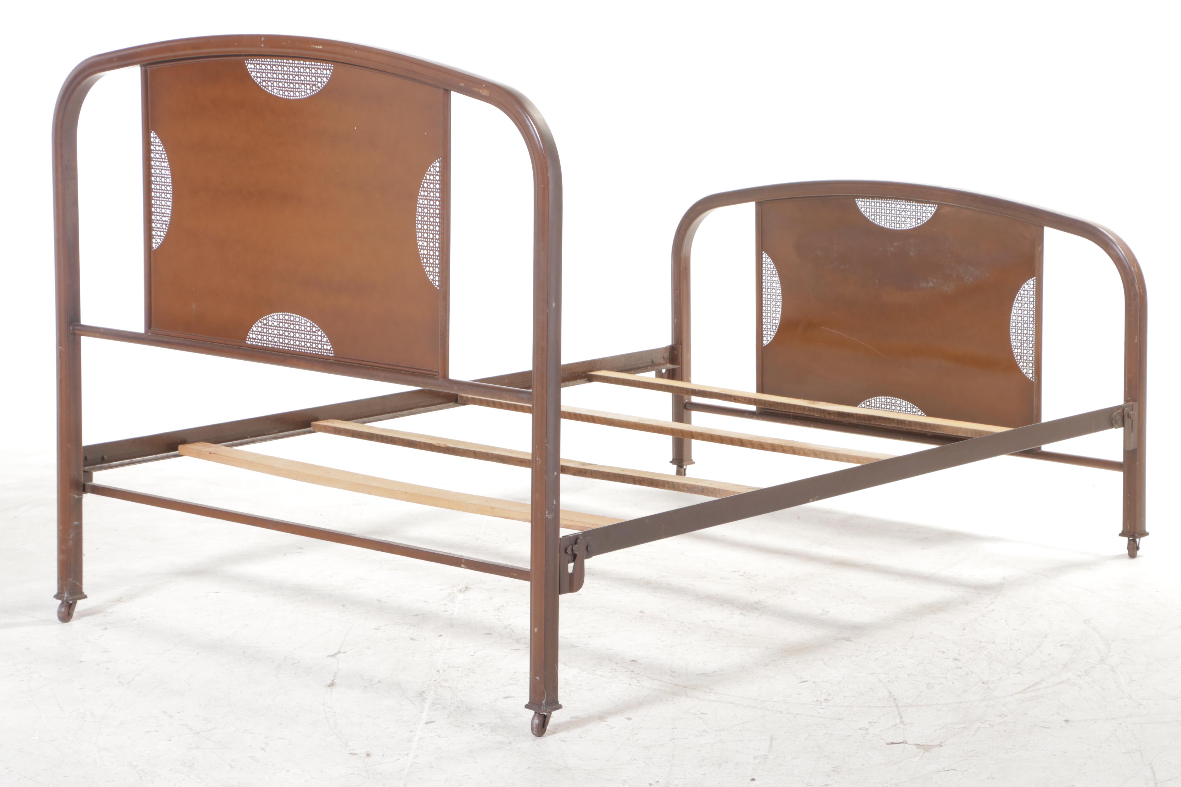 painted-metal-and-transfer-decorated-three-quarter-size-bed-early-20th