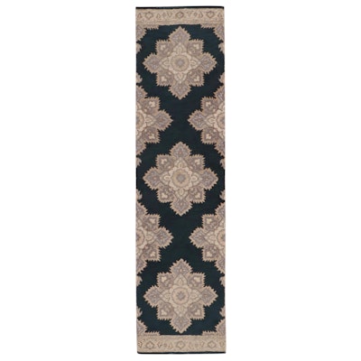 2'7 x 10' Hand-Tufted Carpet Runner Rug
