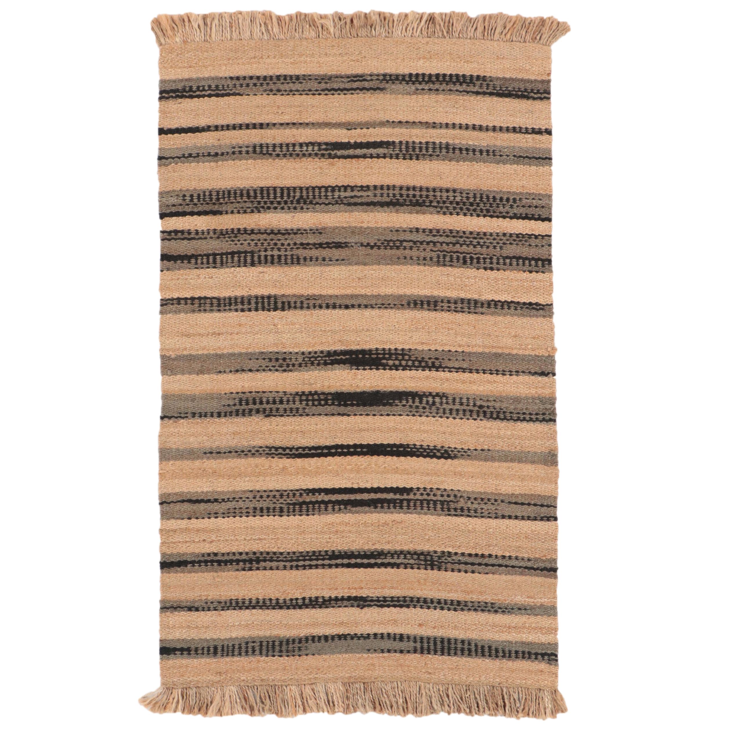 5'1 x 9' Handwoven World Market Indian Jute Area Rug EBTH