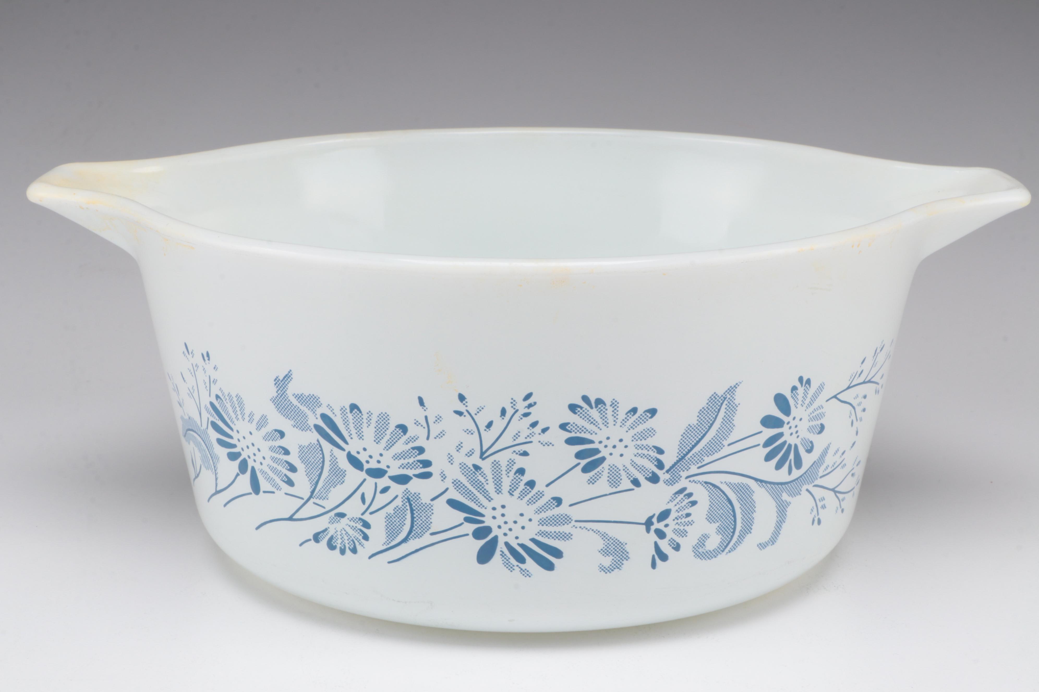 Pyrex "Colonial Mist" Nesting Casserole Set, Late 20th Century EBTH