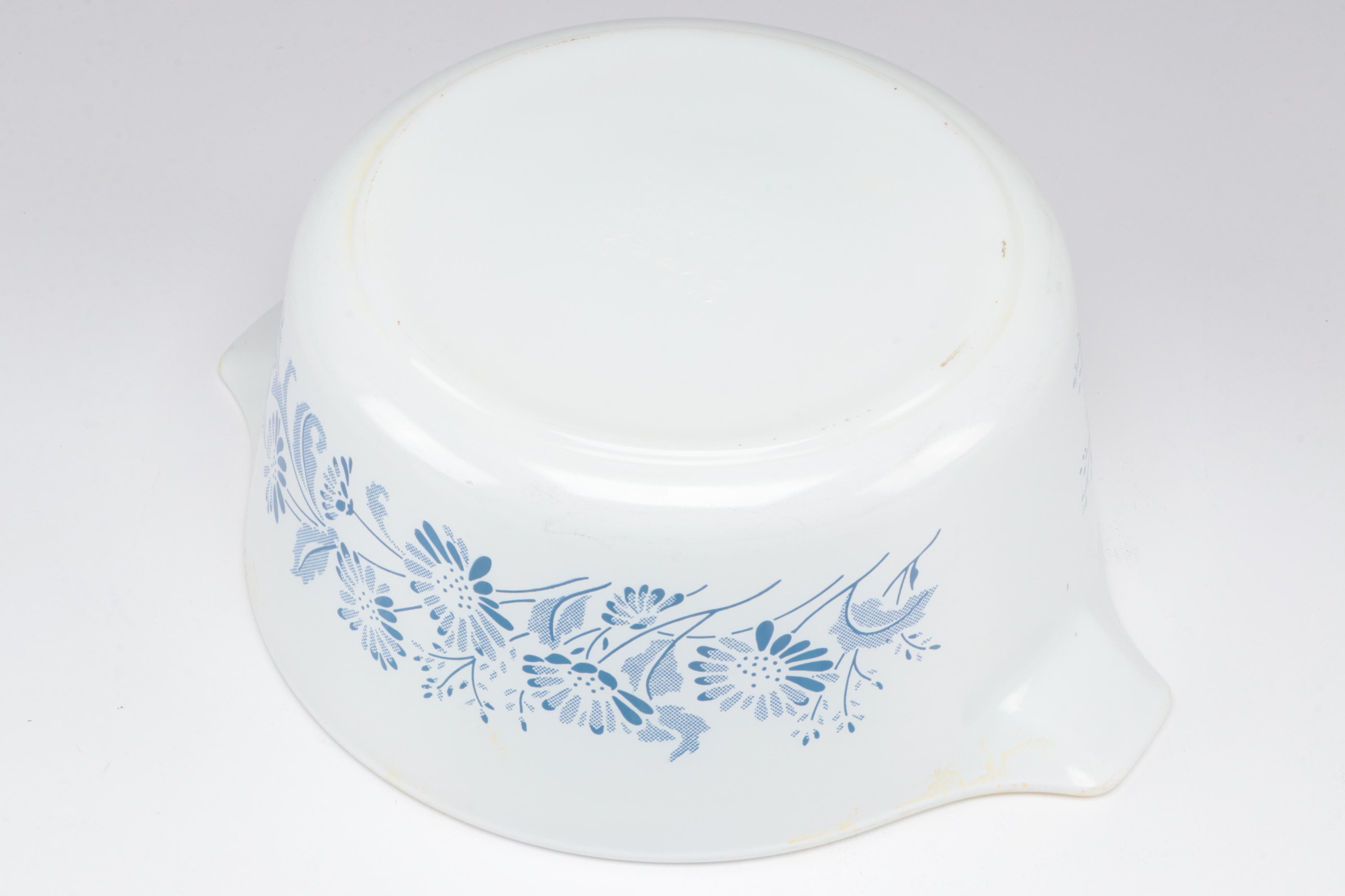 Pyrex "Colonial Mist" Nesting Casserole Set, Late 20th Century EBTH
