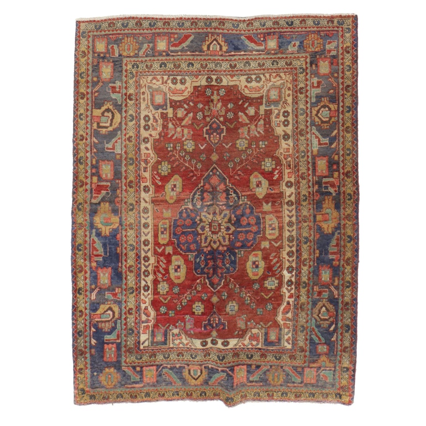 4'3 x 6'8 Hand-Knotted Persian Qashqai Area Rug