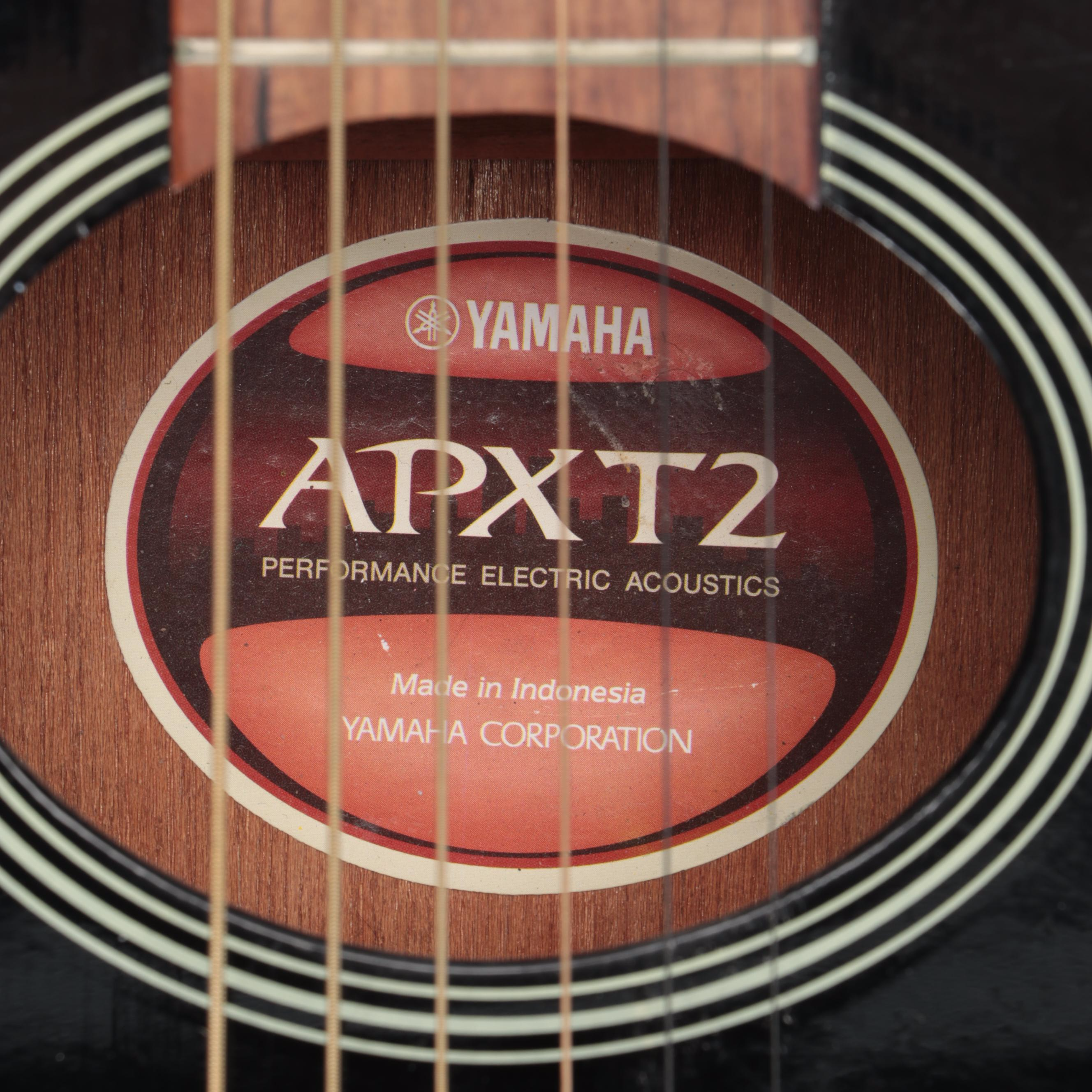 Yamaha AcousticElectric Guitar With Softside Case EBTH