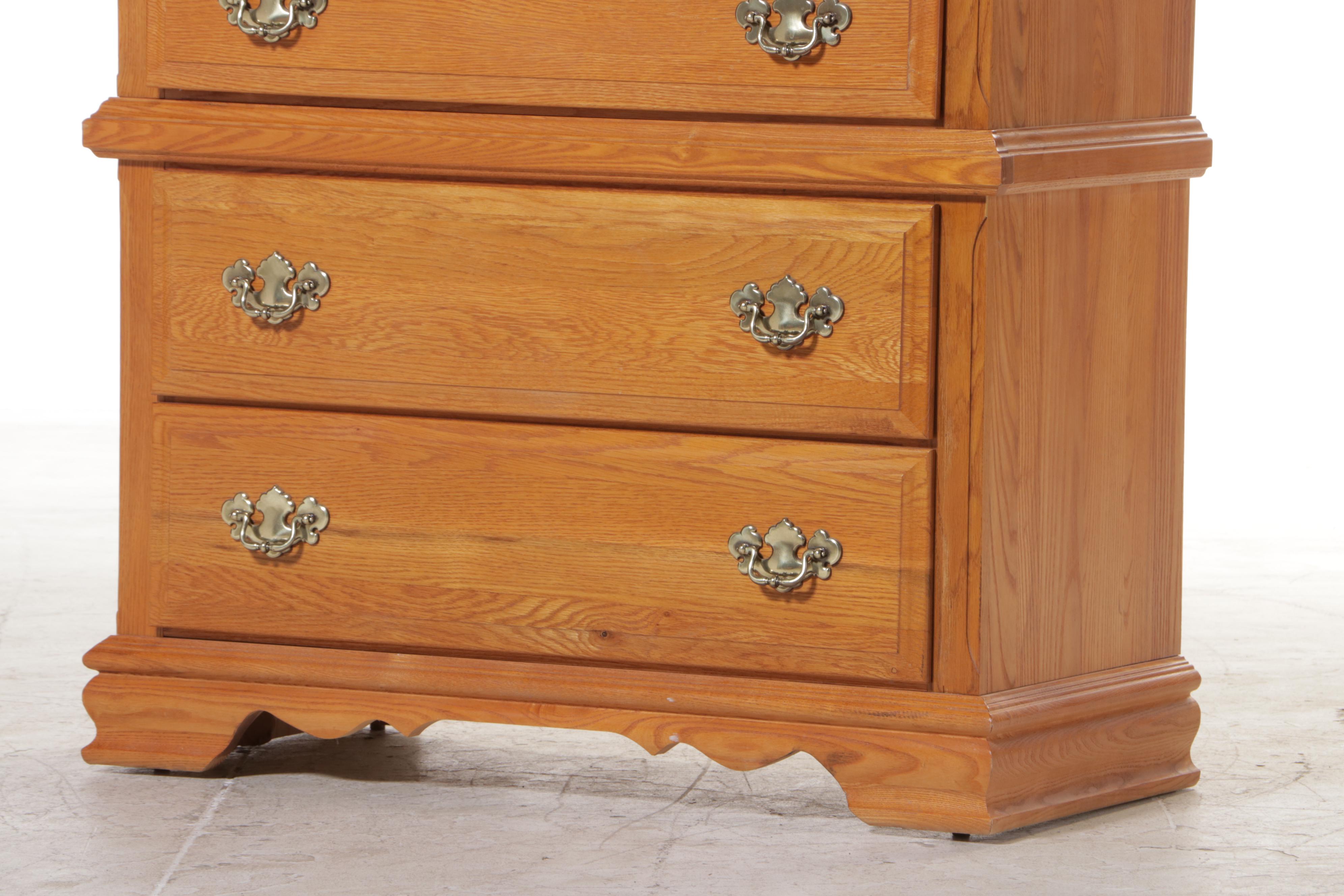 VaughanBassett Furniture Co. Federal Style Oak FiveDrawer Chest EBTH