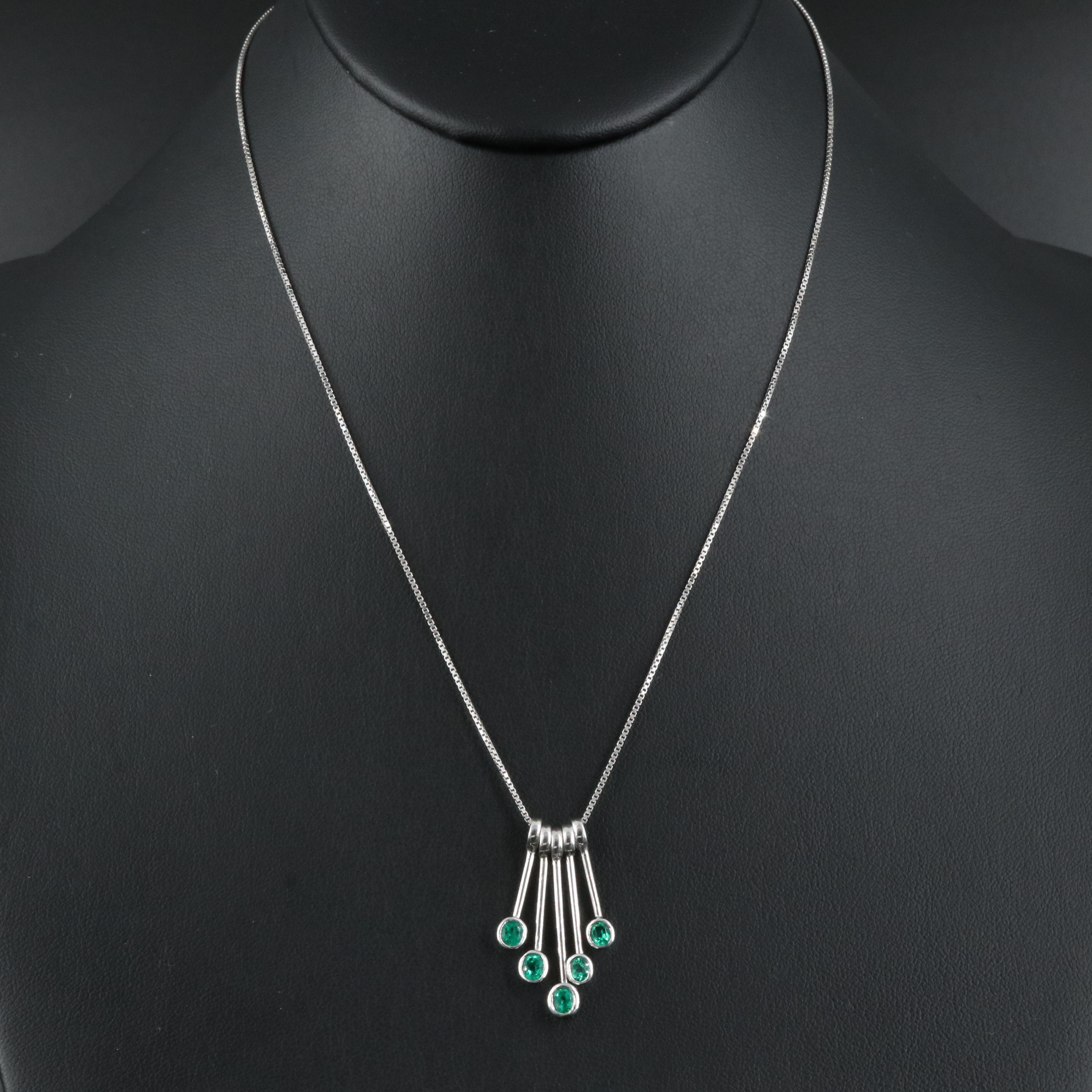18K Emerald Fringe Pendant Necklace EBTH