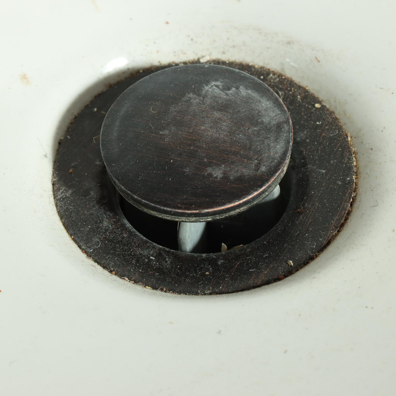 Mansfield Contemporary White Porcelain Pedestal Sink With Faucet EBTH