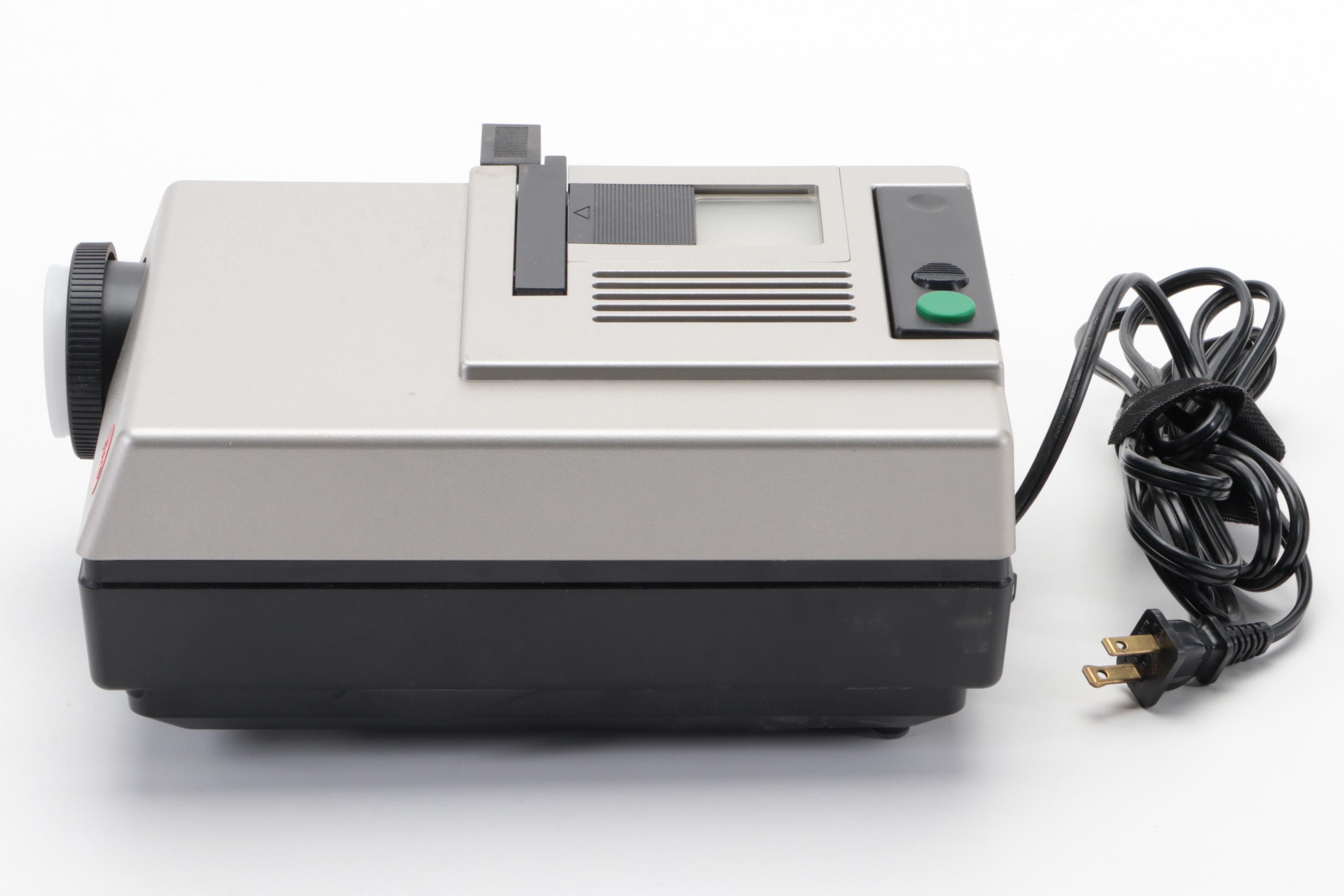 Leica Pradovit P150 Autofocus Slide Projector with 85mm f2.8 HektorP2