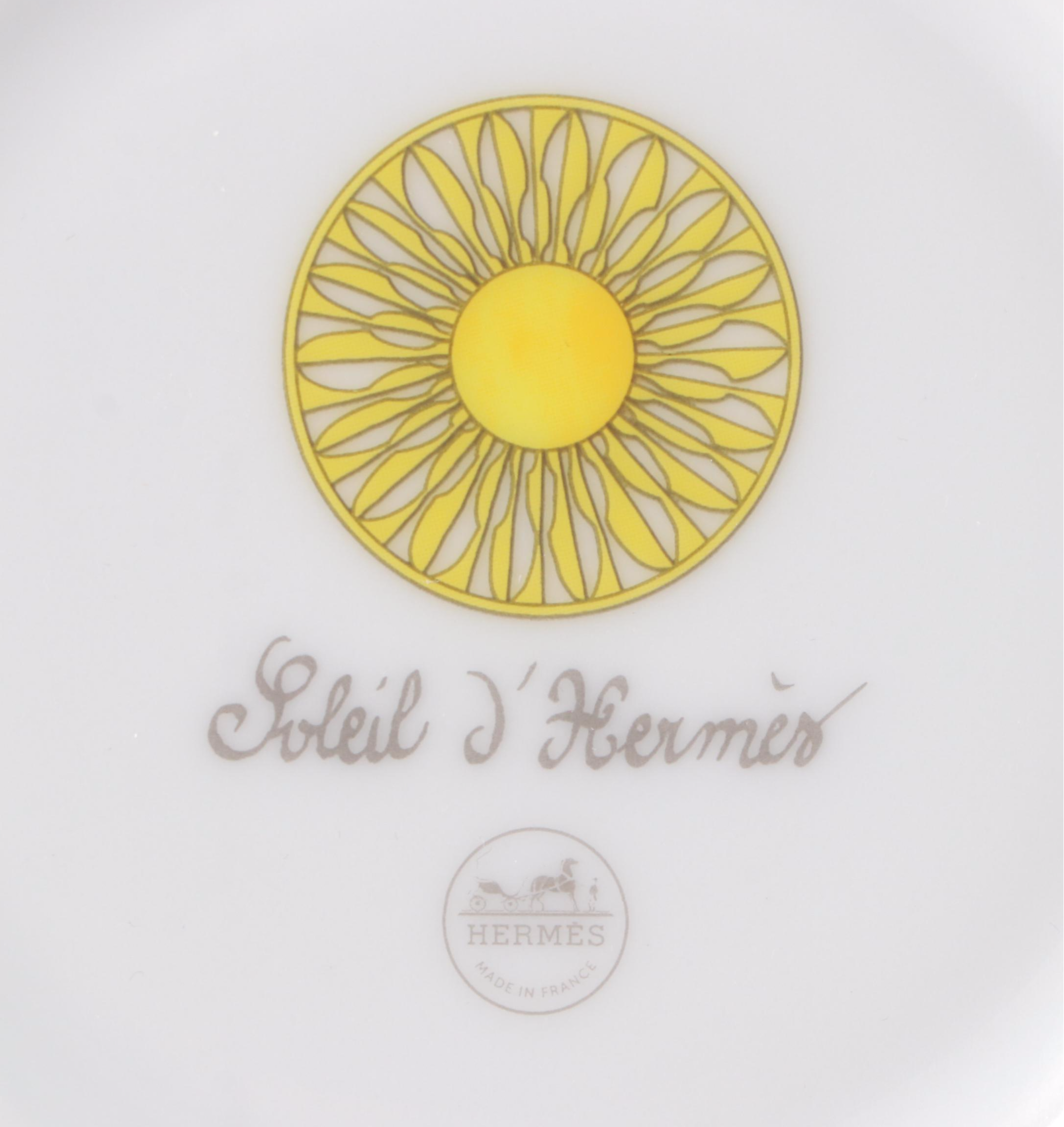 Hermès "Soleil d'Hermès" Porcelain Bread and Butter Plates EBTH