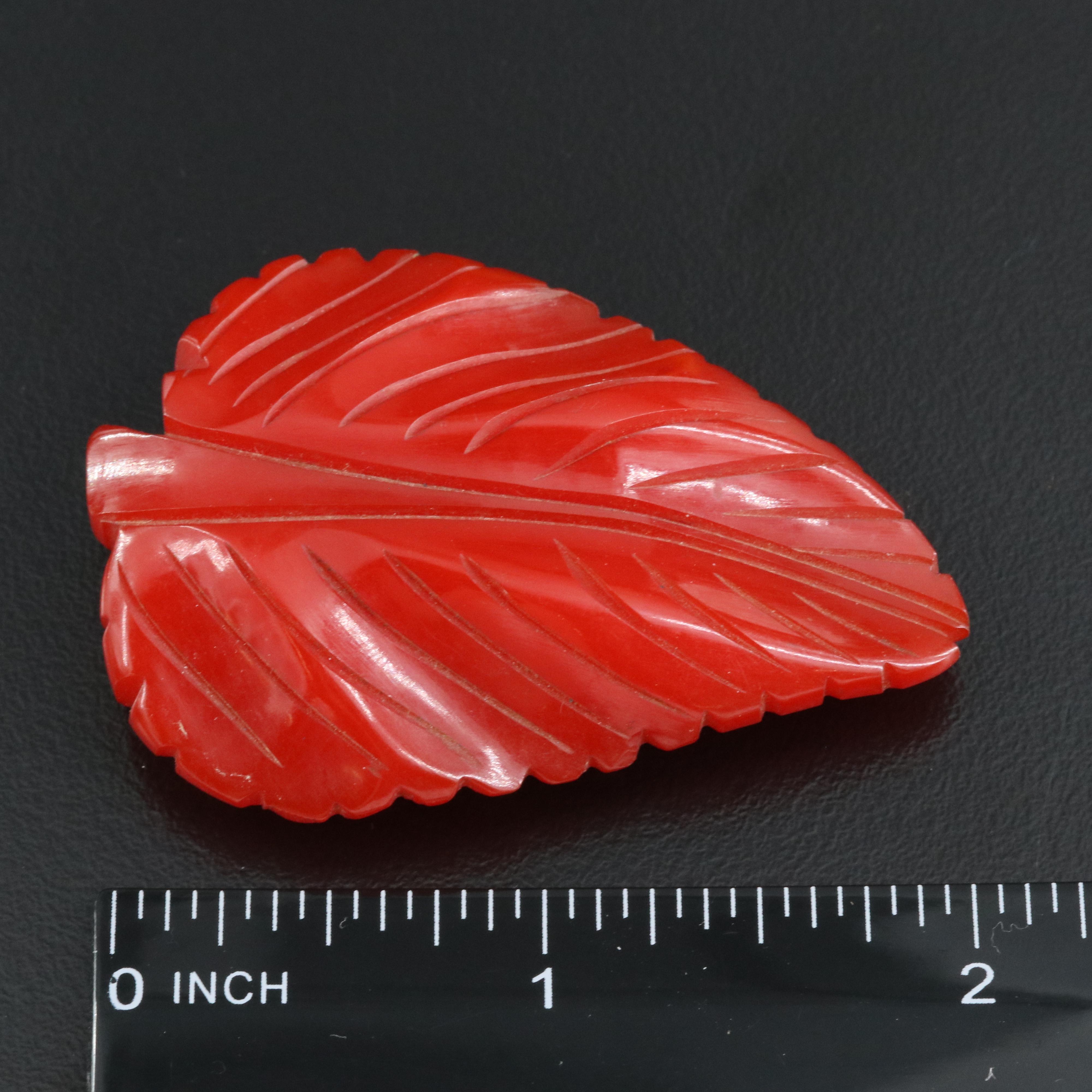 Vintage Carved Bakelite Brooches, Clips and Pendant EBTH