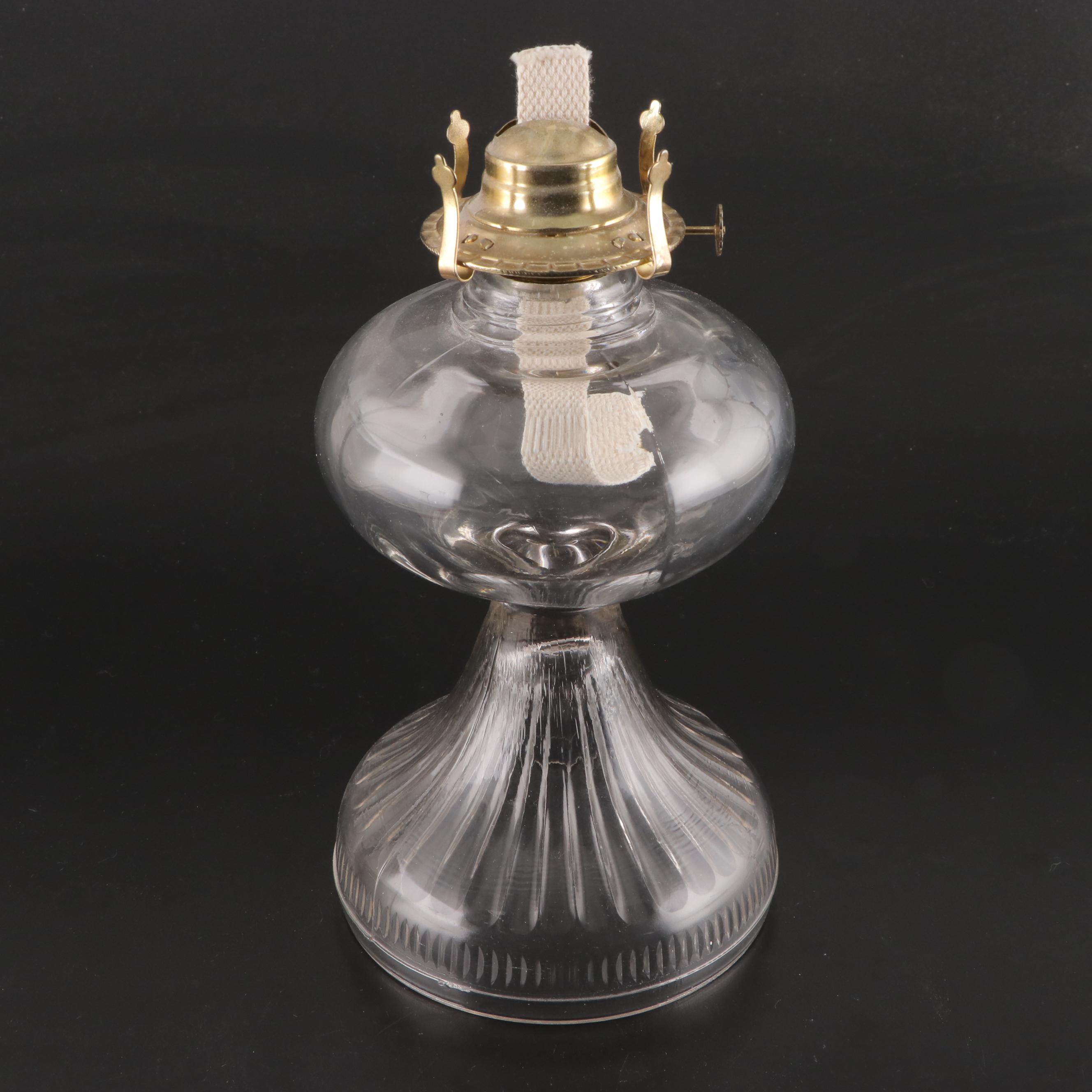 Aladdin Nu-Type Model B And Other Clear Pressed Glass Oil Lamps | EBTH