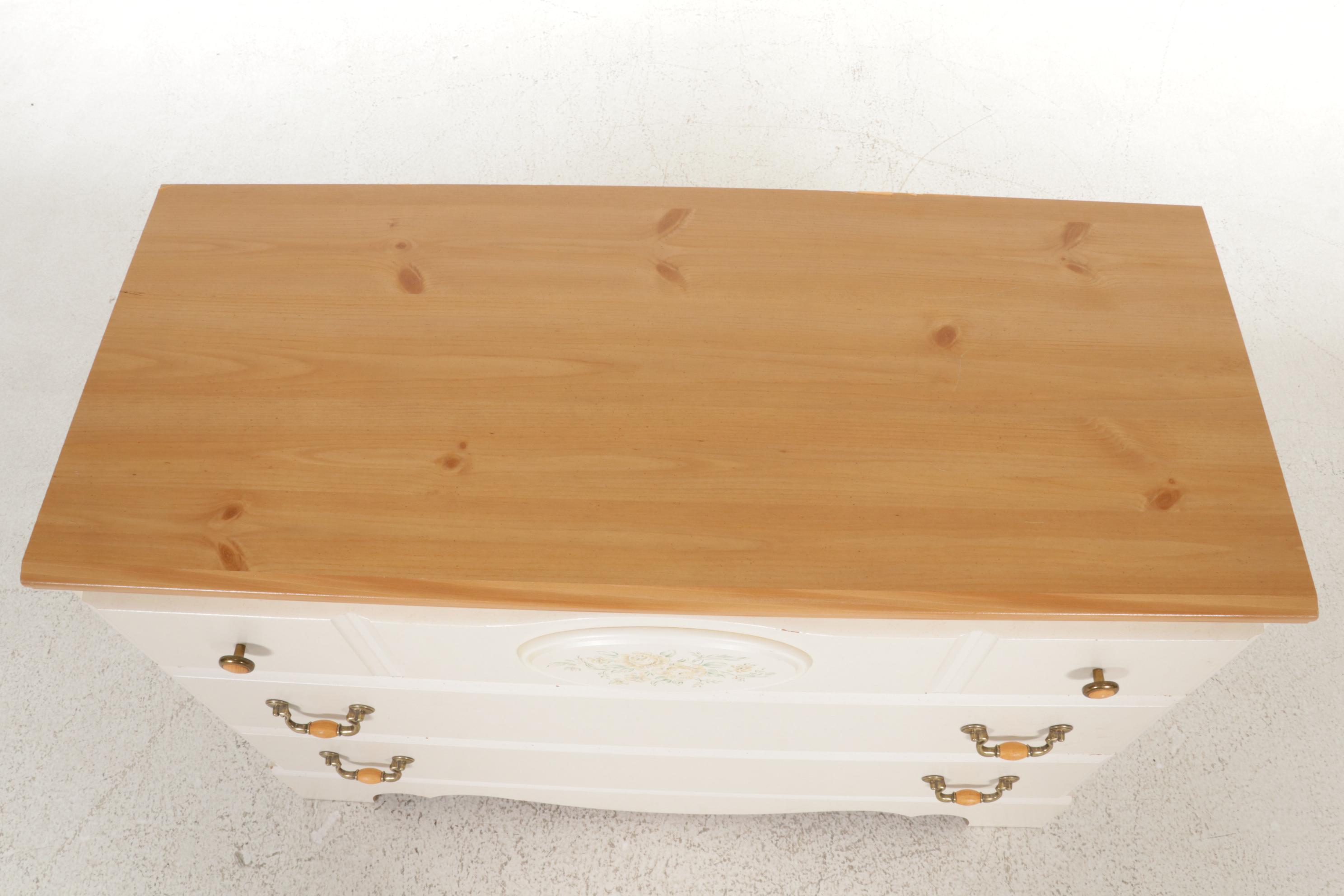 Lea Industries White Finished Chest of Drawers, Late 20th Century EBTH