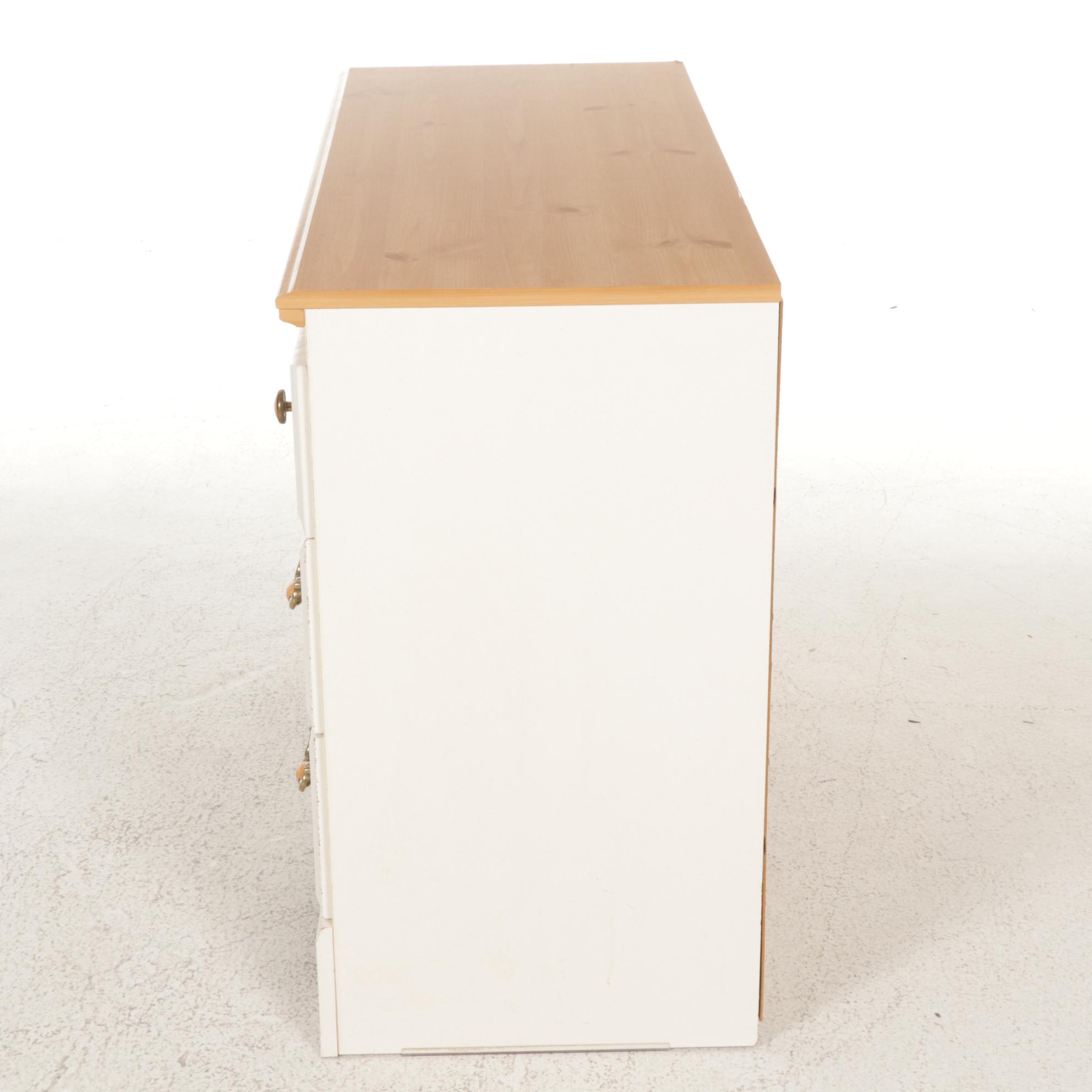 Lea Industries White Finished Chest of Drawers, Late 20th Century EBTH