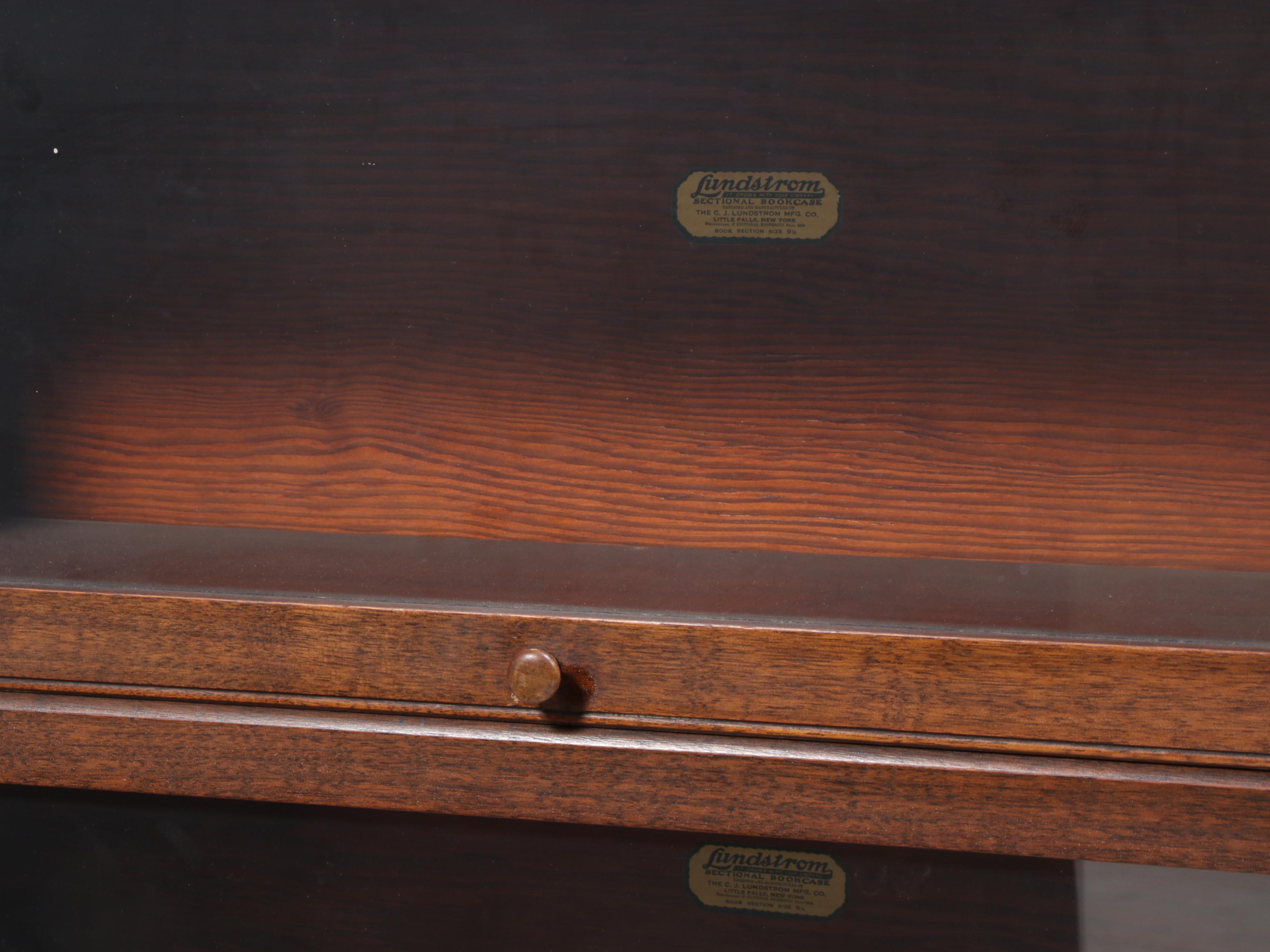 Lundstrom Walnut ThreeStack Barrister's Bookcase, Early 20th Century