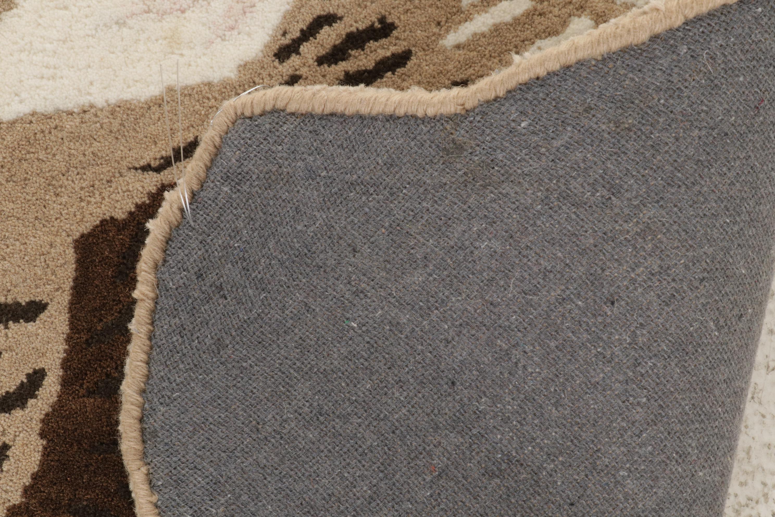 2' x 3' Hand-Tufted Bunny Rabbit Shaped Accent Rug | EBTH