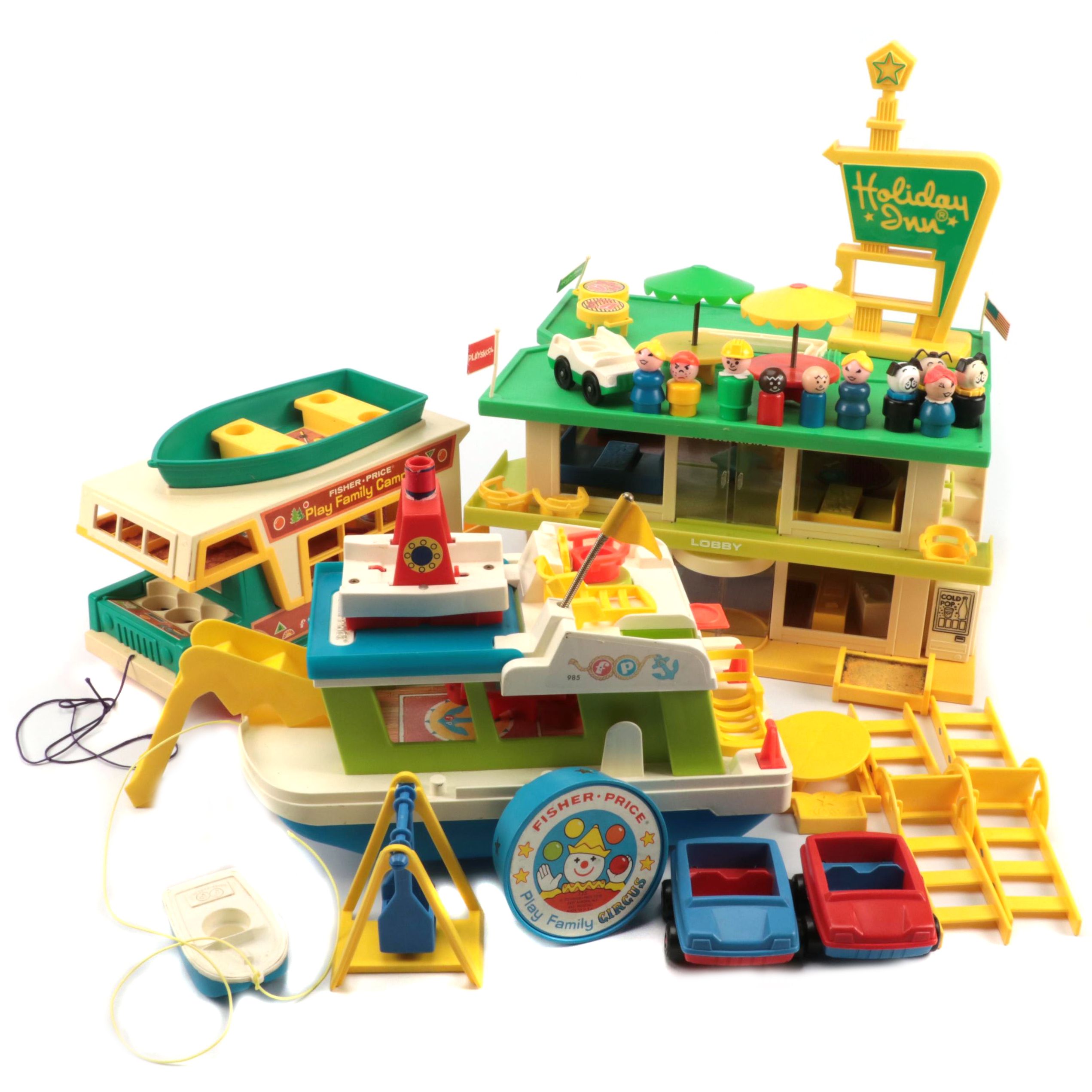 Playskool Holiday Inn with FisherPrice Family Camper and Boat Play Sets EBTH