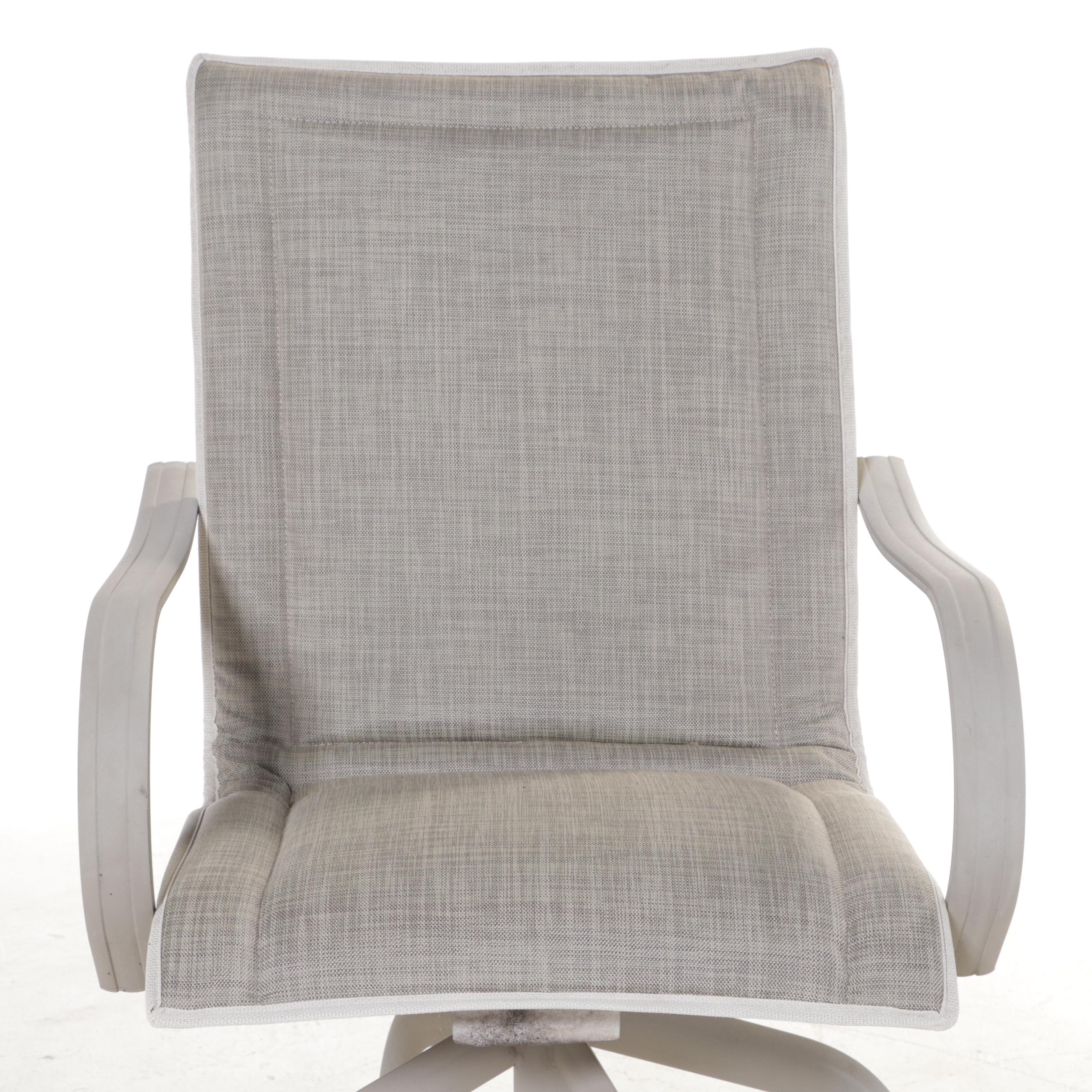 Pair of Homecrest PowderCoated Aluminum Patio Swivel Bar Stools EBTH