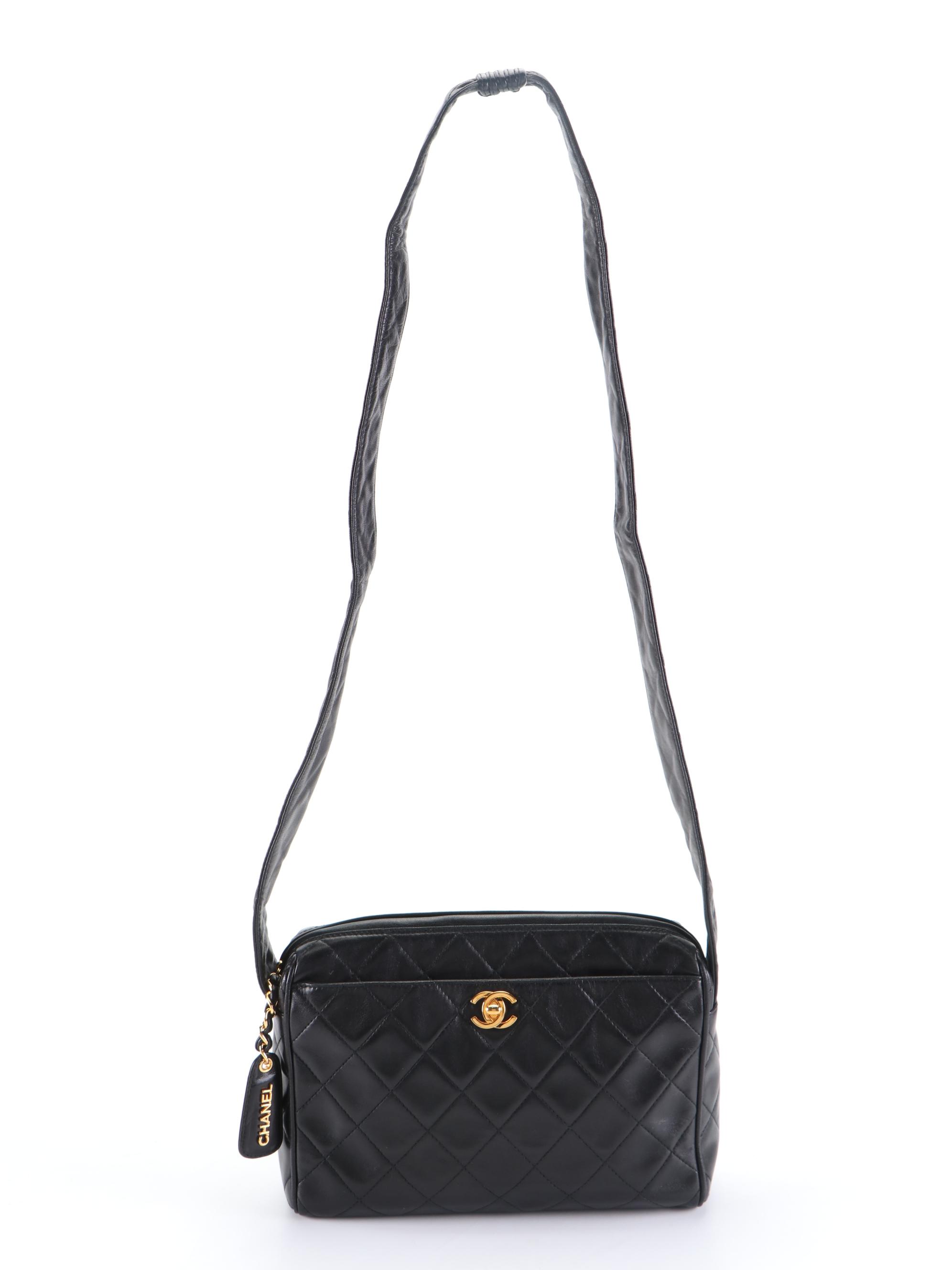 Chanel Quilted Shoulder Bag in Black Lambskin Leather EBTH