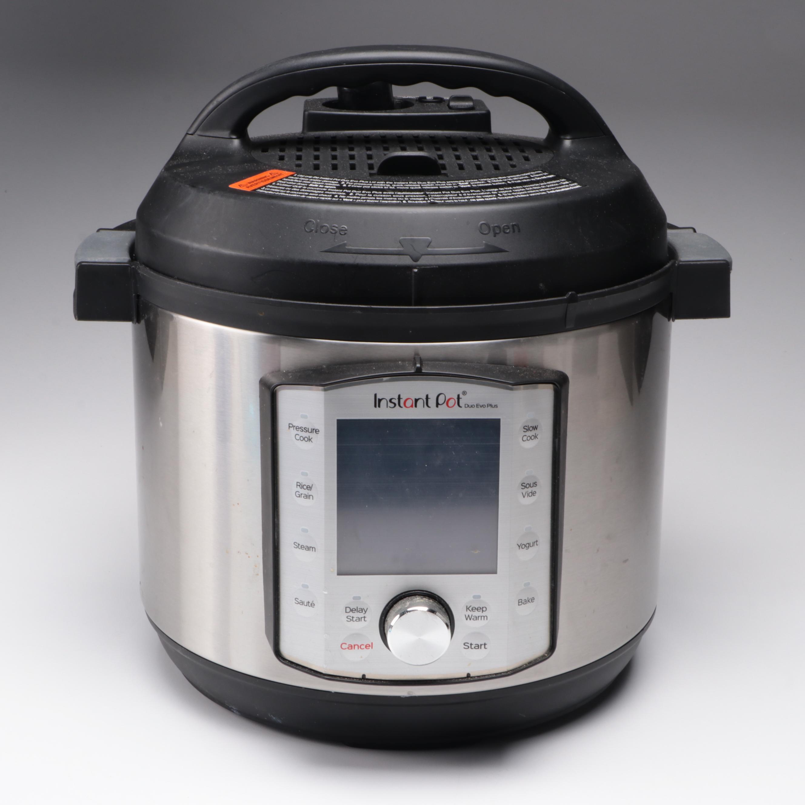 Instant Pot Duo Evo Plus 6 Pressure Cooker with Salt and Pepper Mills and More EBTH
