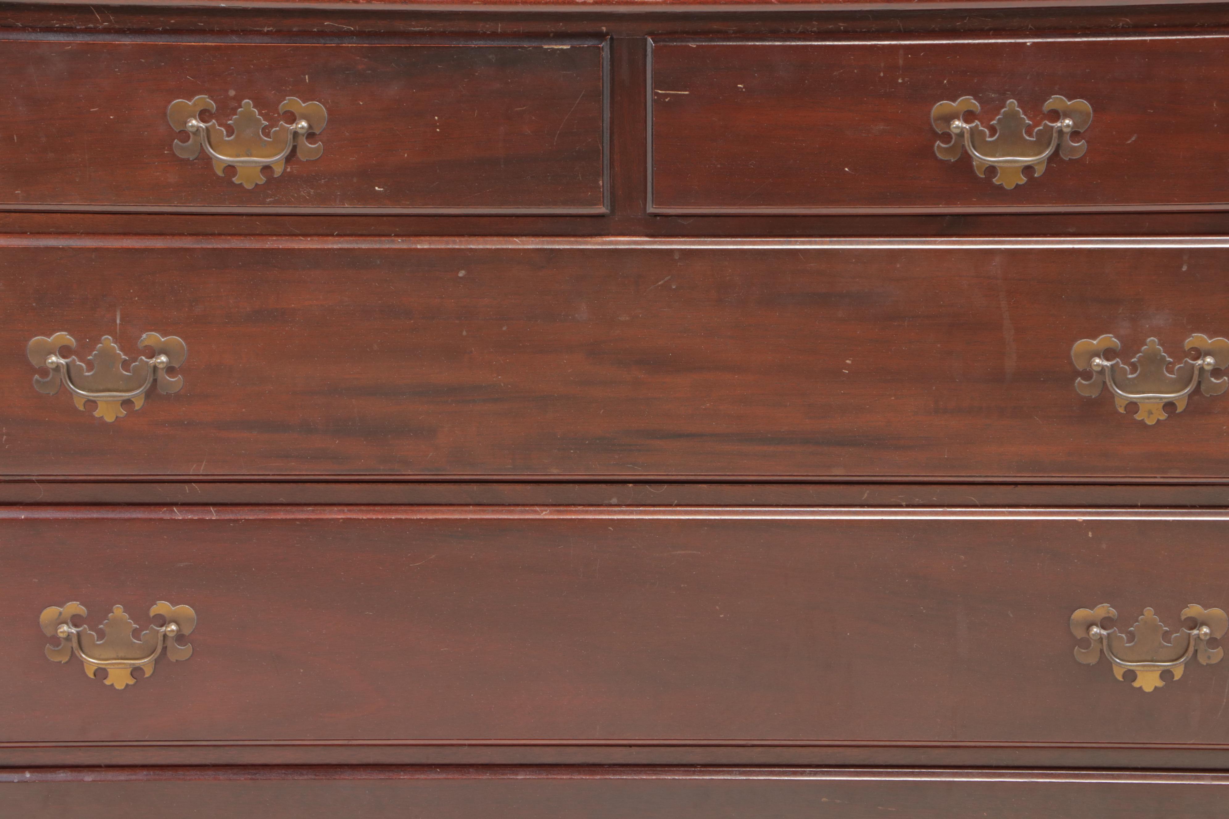 Hungerford of Memphis Colonial Style Mahogany FiveDrawer Dresser EBTH