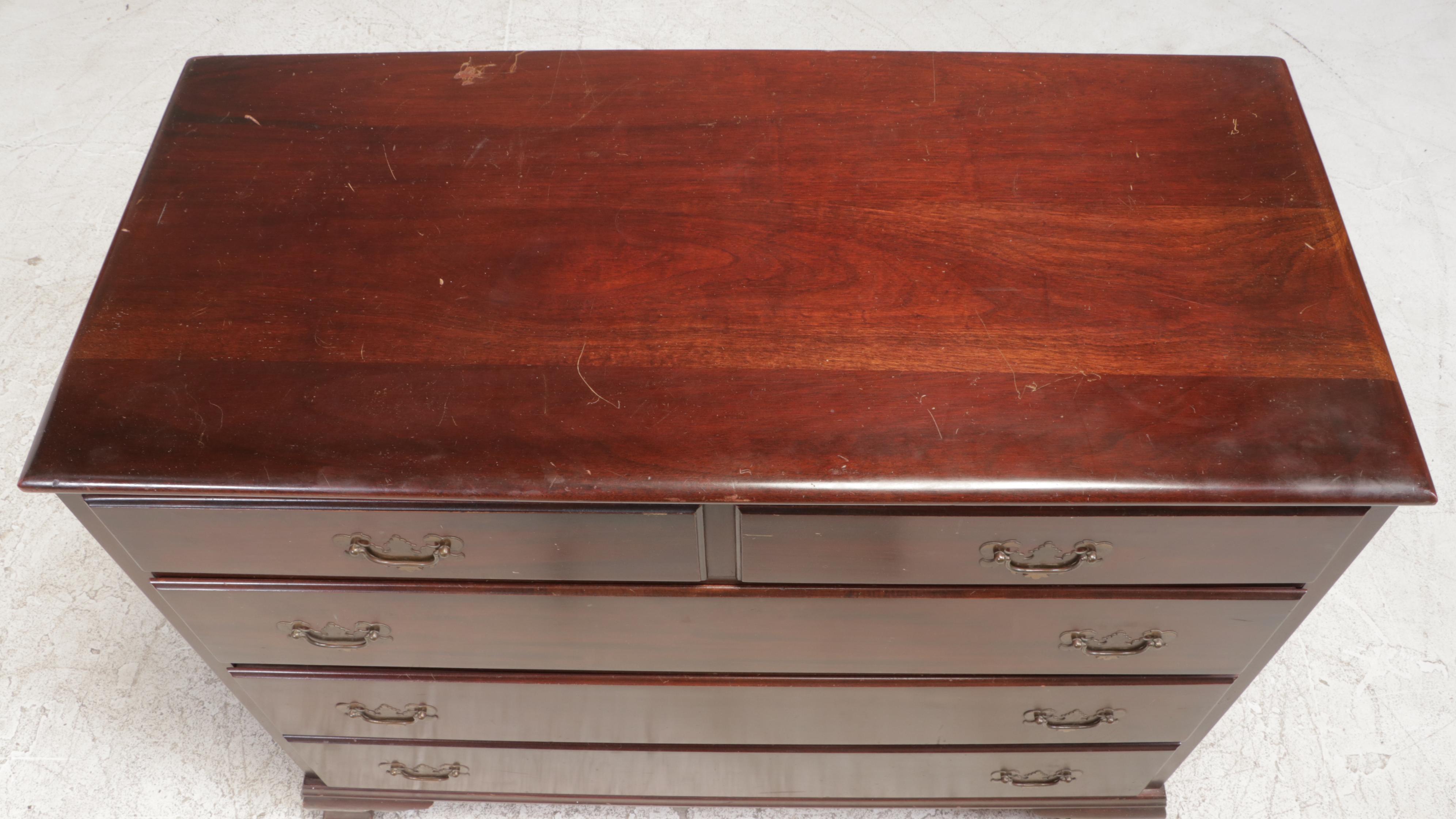 Hungerford of Memphis Colonial Style Mahogany FiveDrawer Dresser EBTH