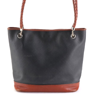 Bottega Veneta Shoulder Bag in Leather with Intrecciato Straps