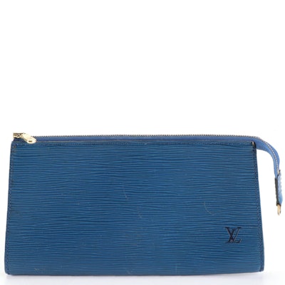 Louis Vuitton Toiletry Pouch 26 Clutch in Epi Leather