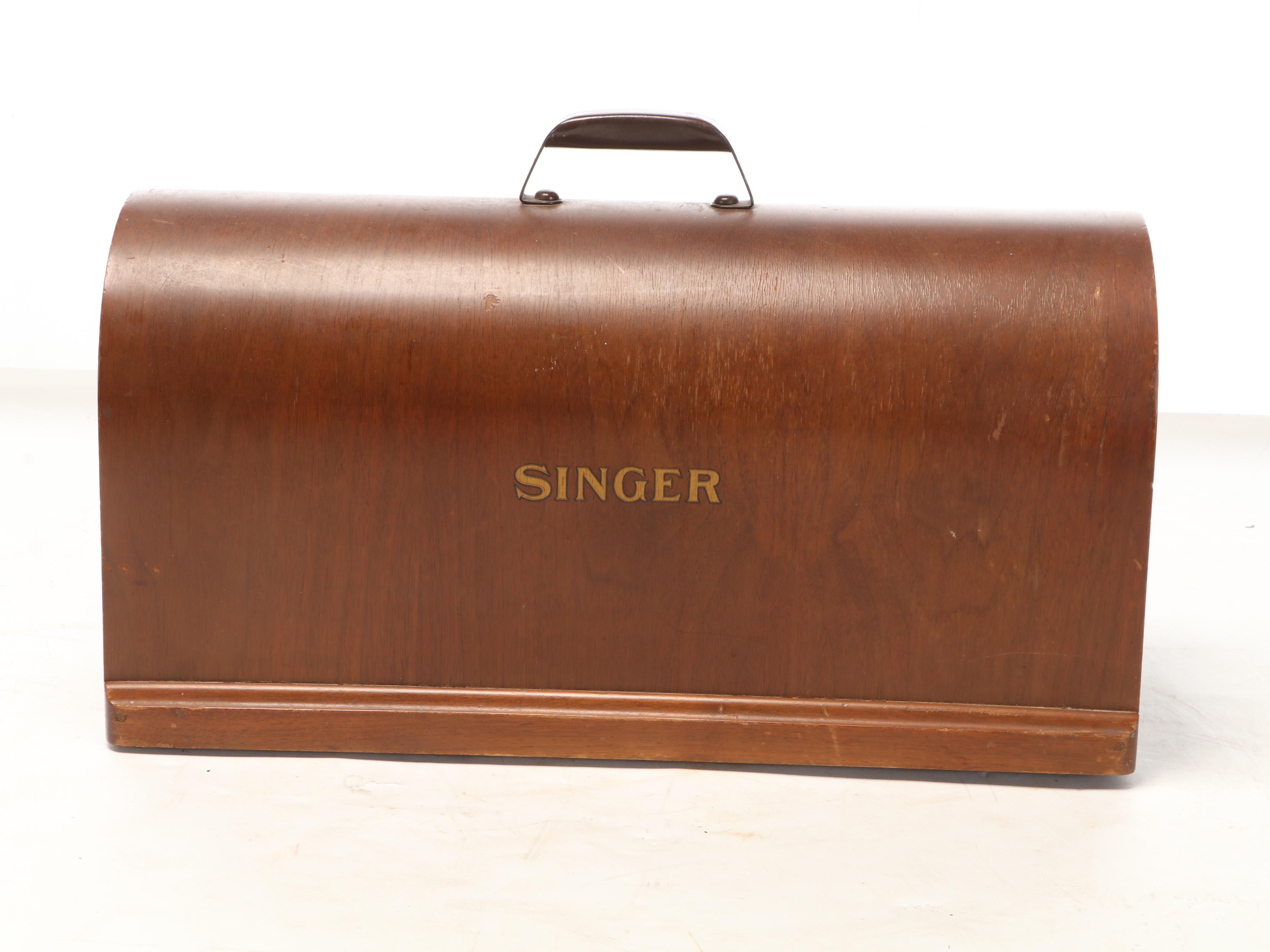 Singer Sewing Machine with Bentwood Case, 1952 EBTH