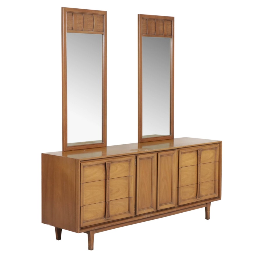 Drexel "Pacer" Mid Century Modern Pecan Dresser With Mirrors, 1960s