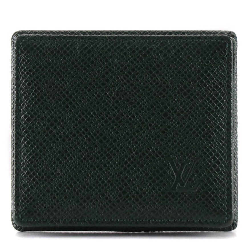 Louis Vuitton Accessory Snap Pouch in Taiga Leather