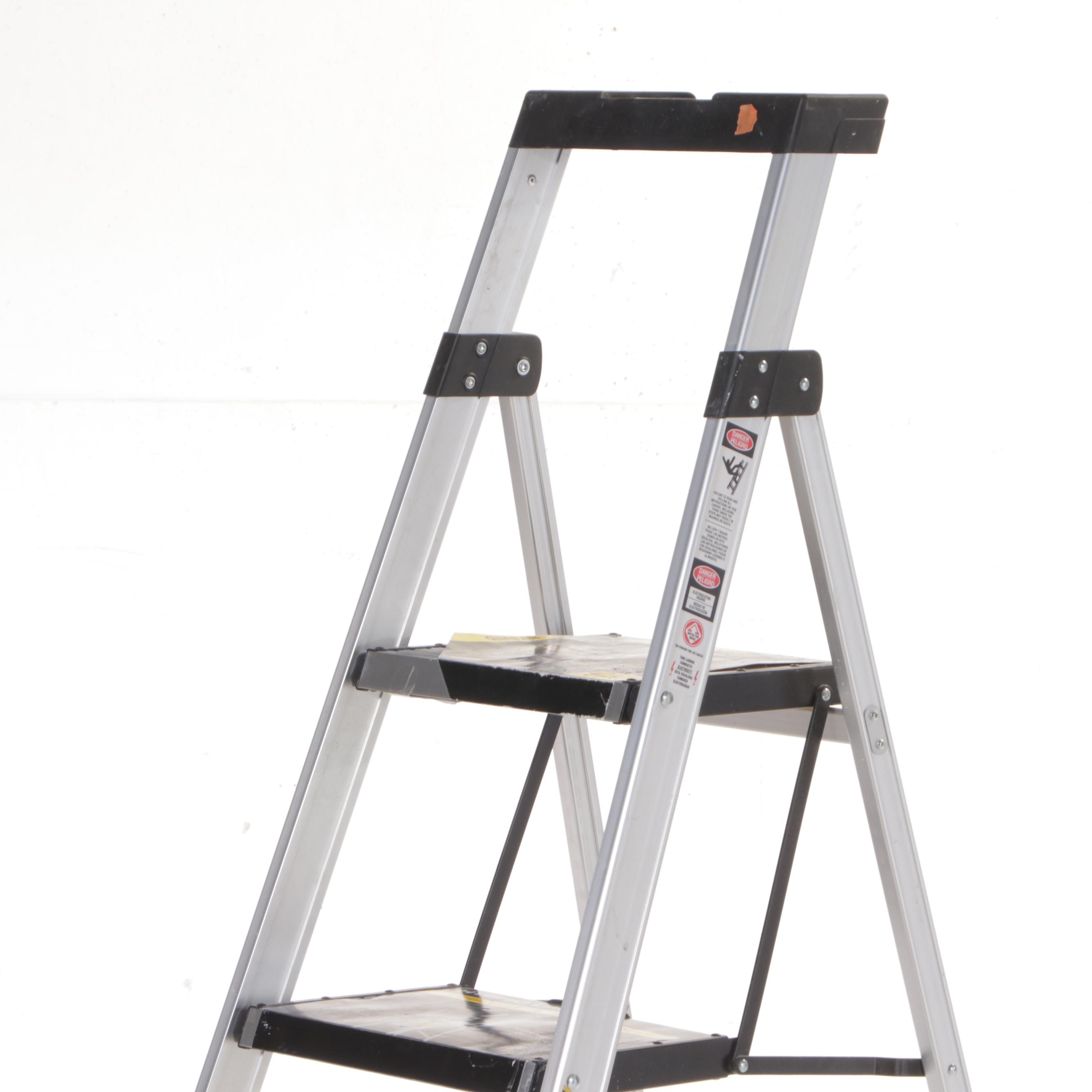 Gorilla Ladders 5'5 Aluminum Hybrid Step Ladder EBTH