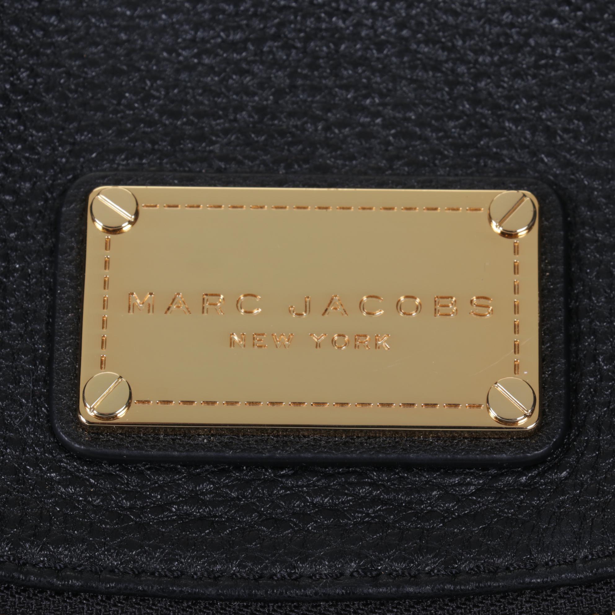 Marc Jacobs Crossbody Bag in FullGrained Leather EBTH