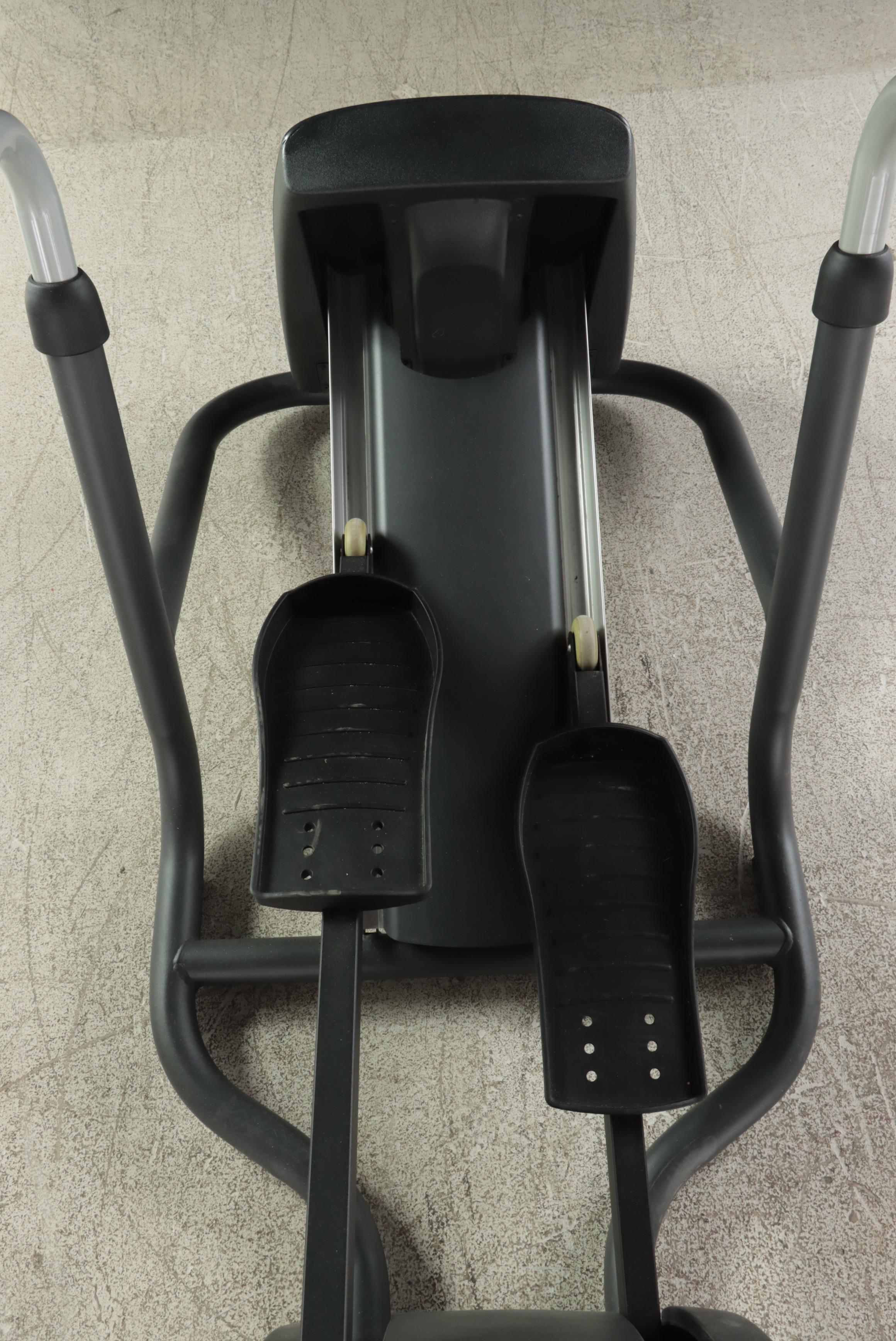 Precor CrossRamp Elliptical Cross Trainer EBTH