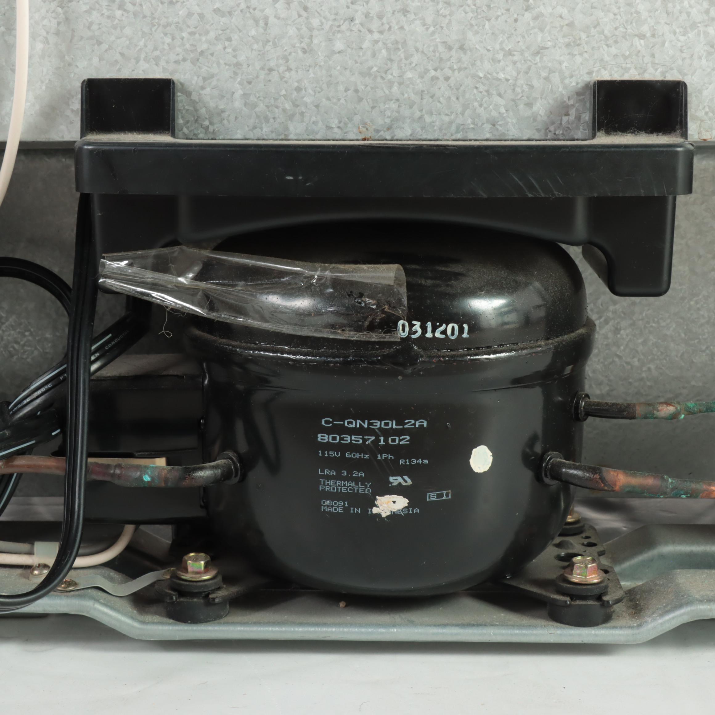 Kenmore Compact Refrigerator with Tempered Glass Front EBTH