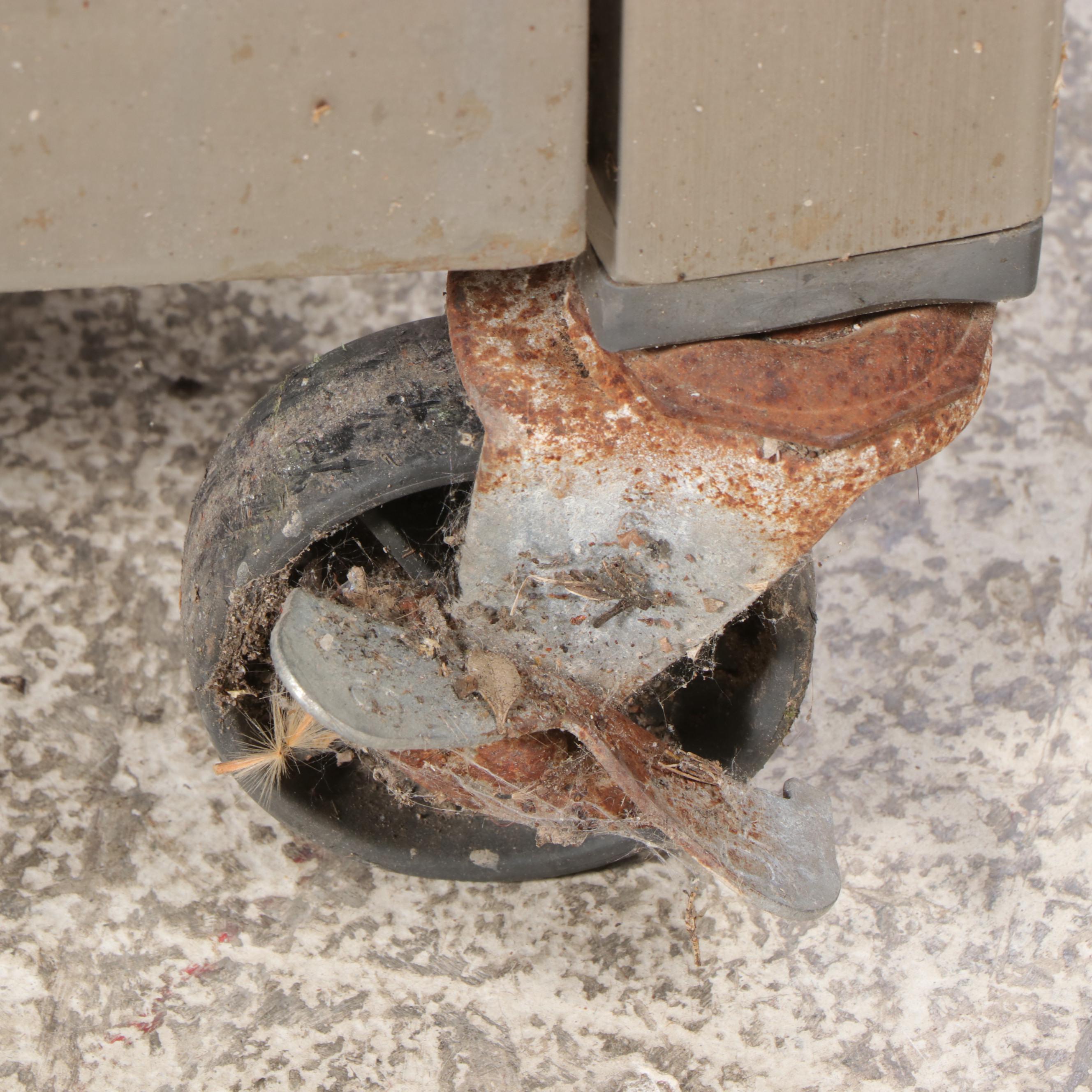 Front Avenue Stainless Steel Barbecue Gas Grill EBTH