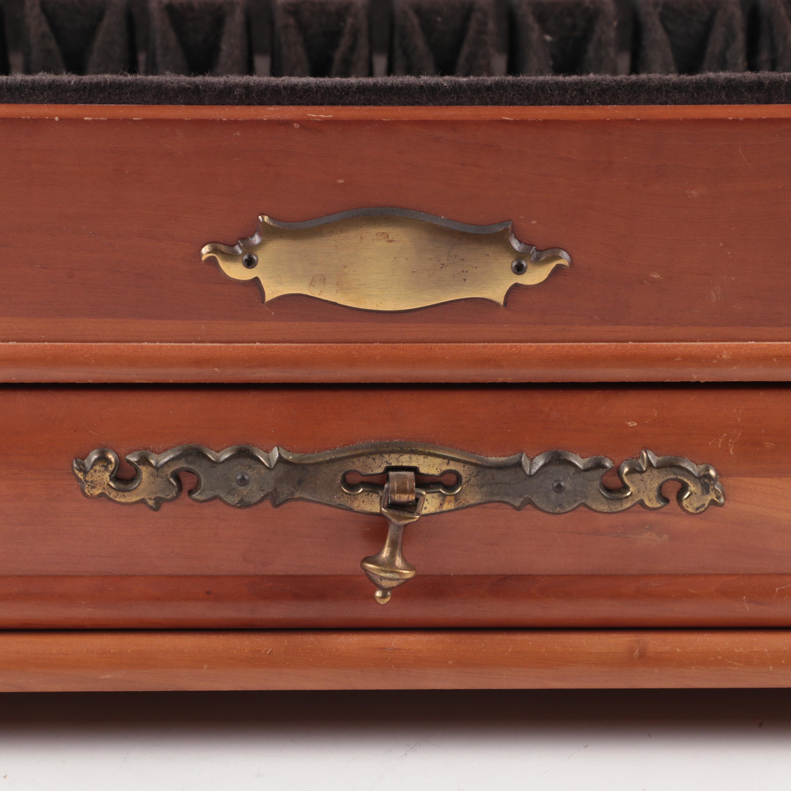 Wooden Flatware Storage Chest EBTH