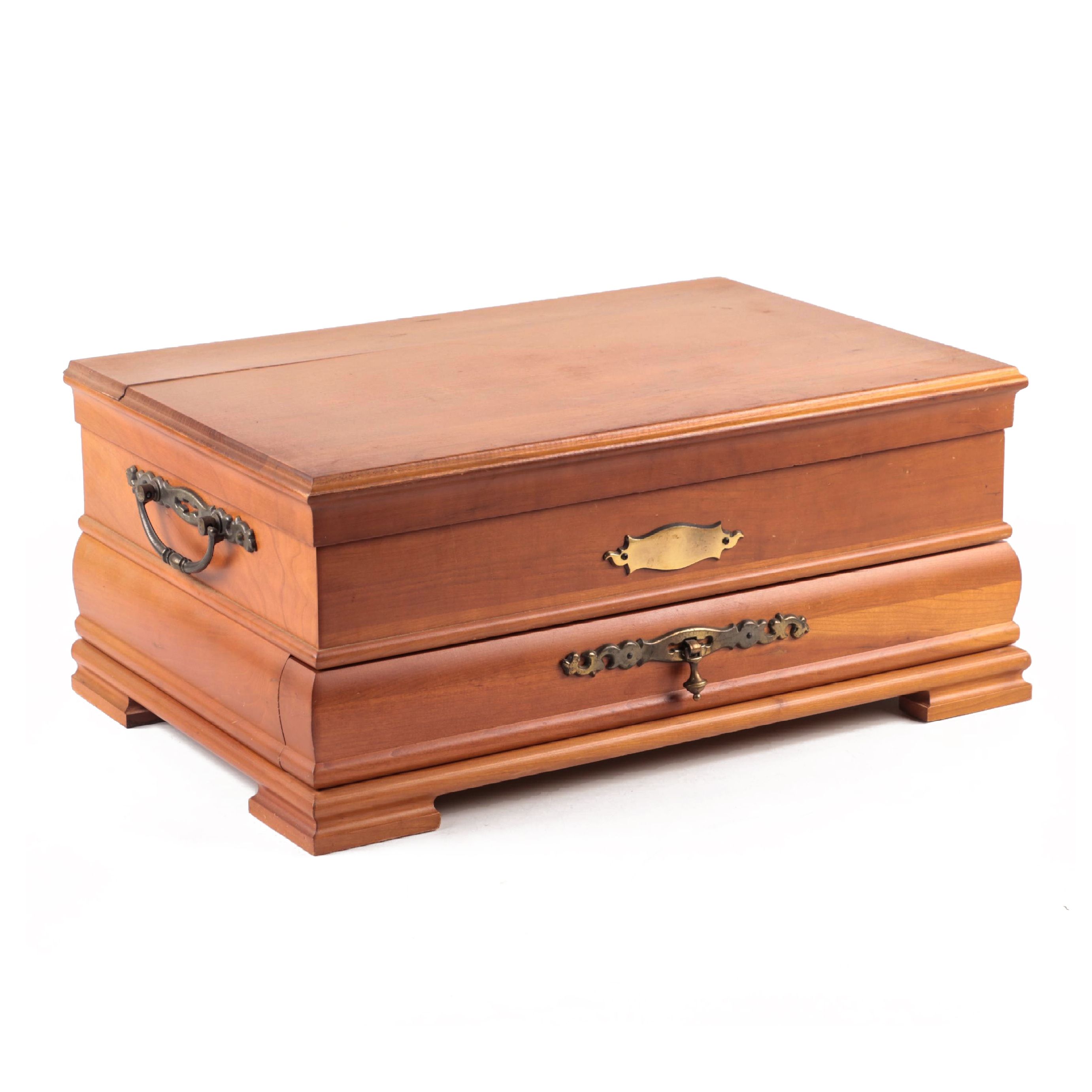 Wooden Flatware Storage Chest EBTH