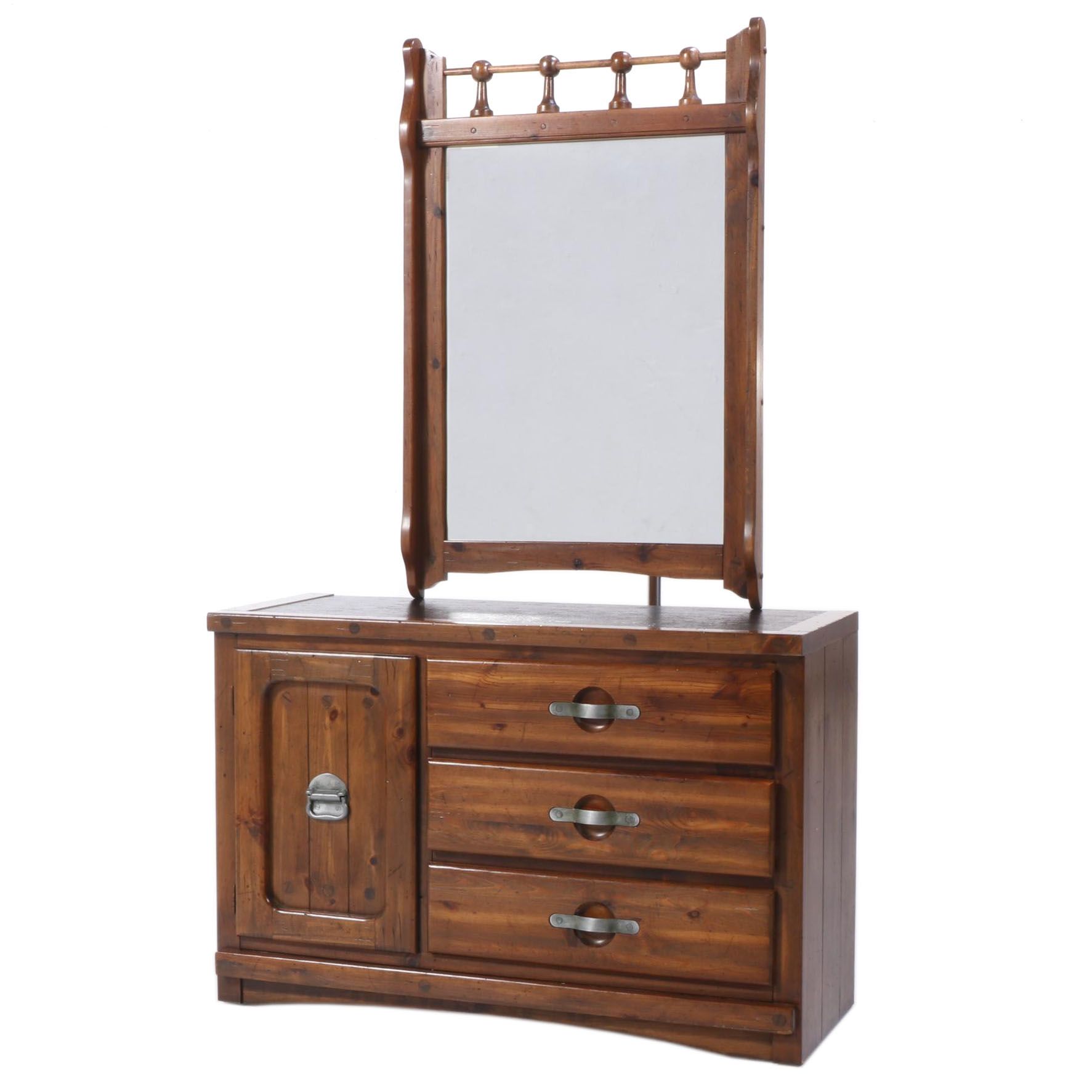 YoungHinkle ShipsAhoy Wooden Dresser with Mirror EBTH